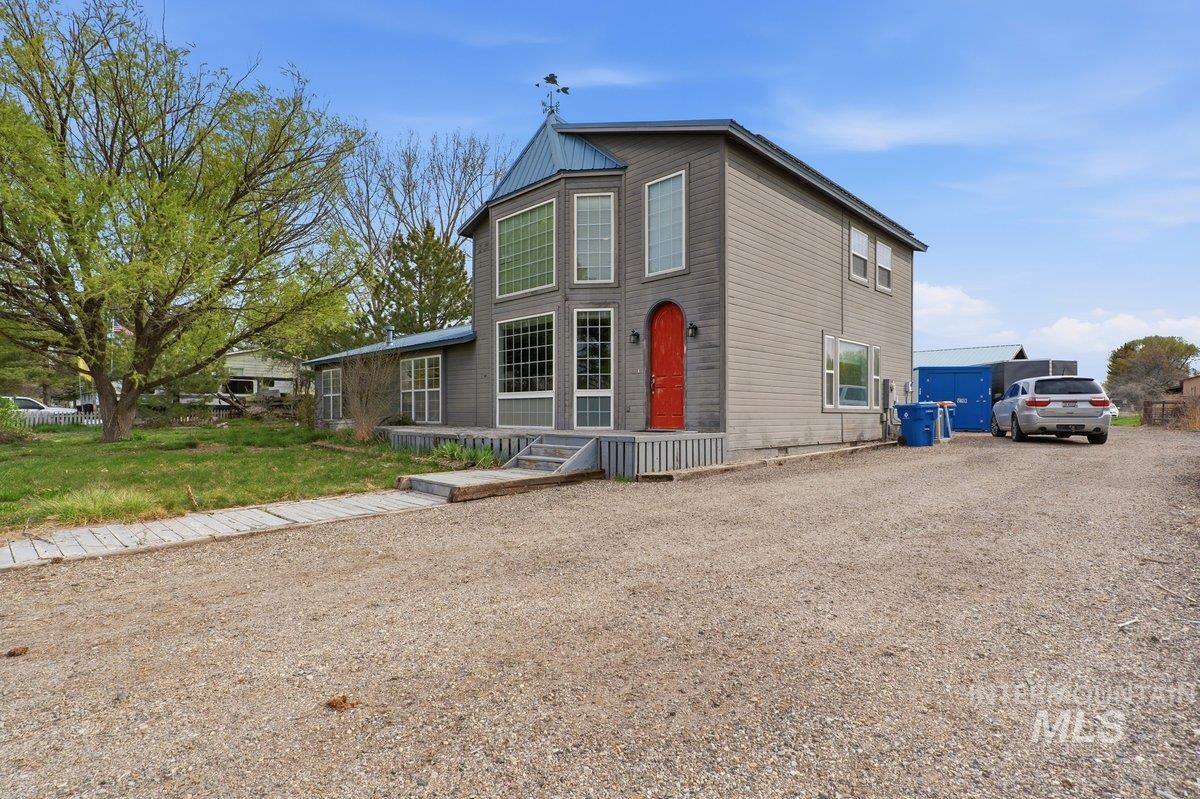 13108 S Madera Pl, Kuna, Idaho 83634-2650, 3 Bedrooms, 4 Bathrooms, Residential For Sale, Price $575,000,MLS 98980223