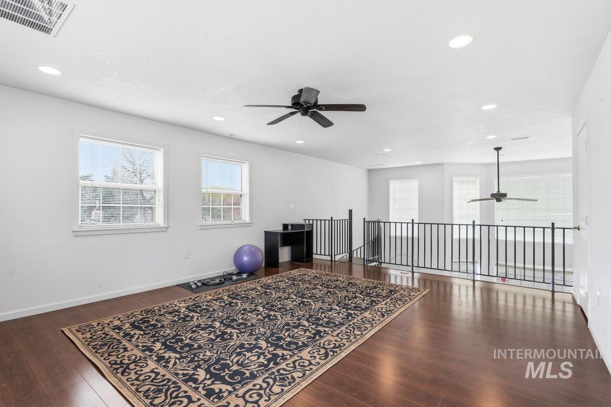 13108 S Madera Pl, Kuna, Idaho 83634-2650, 3 Bedrooms, 4 Bathrooms, Residential For Sale, Price $575,000,MLS 98980223