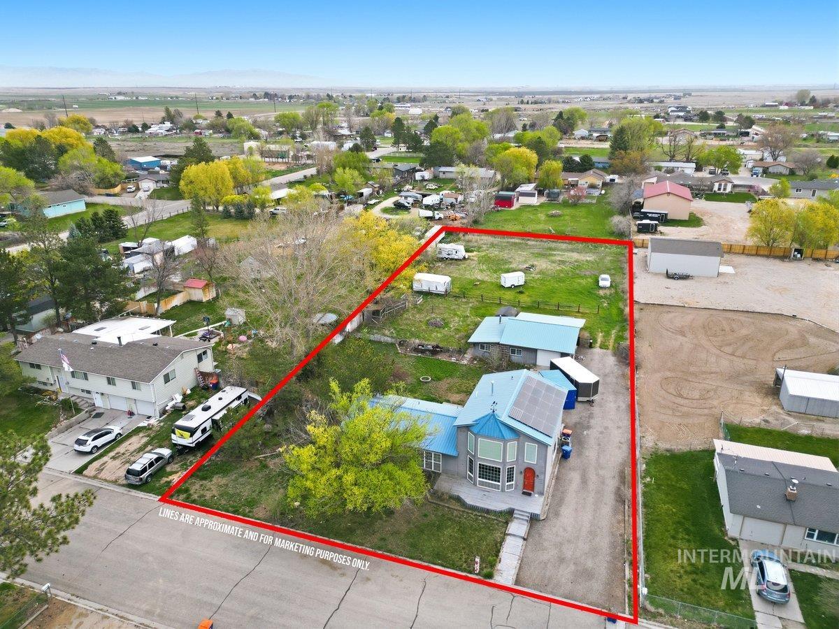 13108 S Madera Pl, Kuna, Idaho 83634-2650, 3 Bedrooms, 4 Bathrooms, Residential For Sale, Price $575,000,MLS 98980223