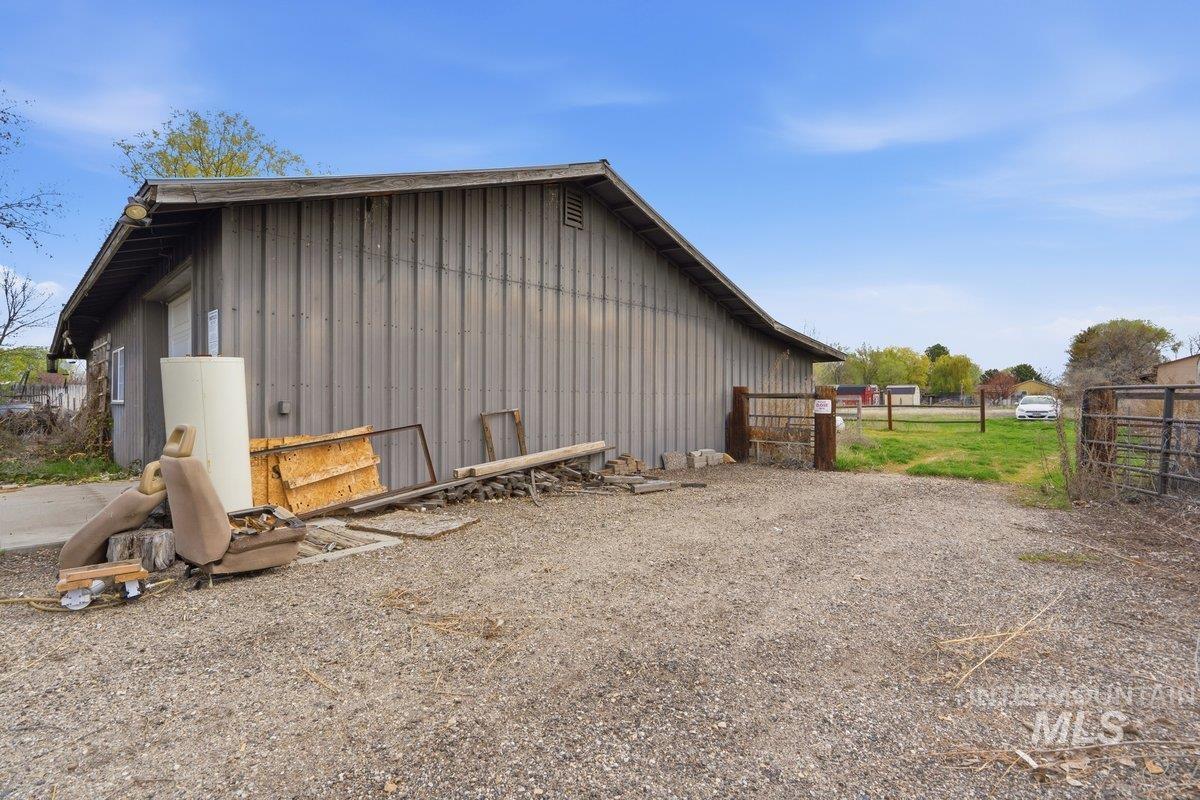 13108 S Madera Pl, Kuna, Idaho 83634-2650, 3 Bedrooms, 4 Bathrooms, Residential For Sale, Price $575,000,MLS 98980223