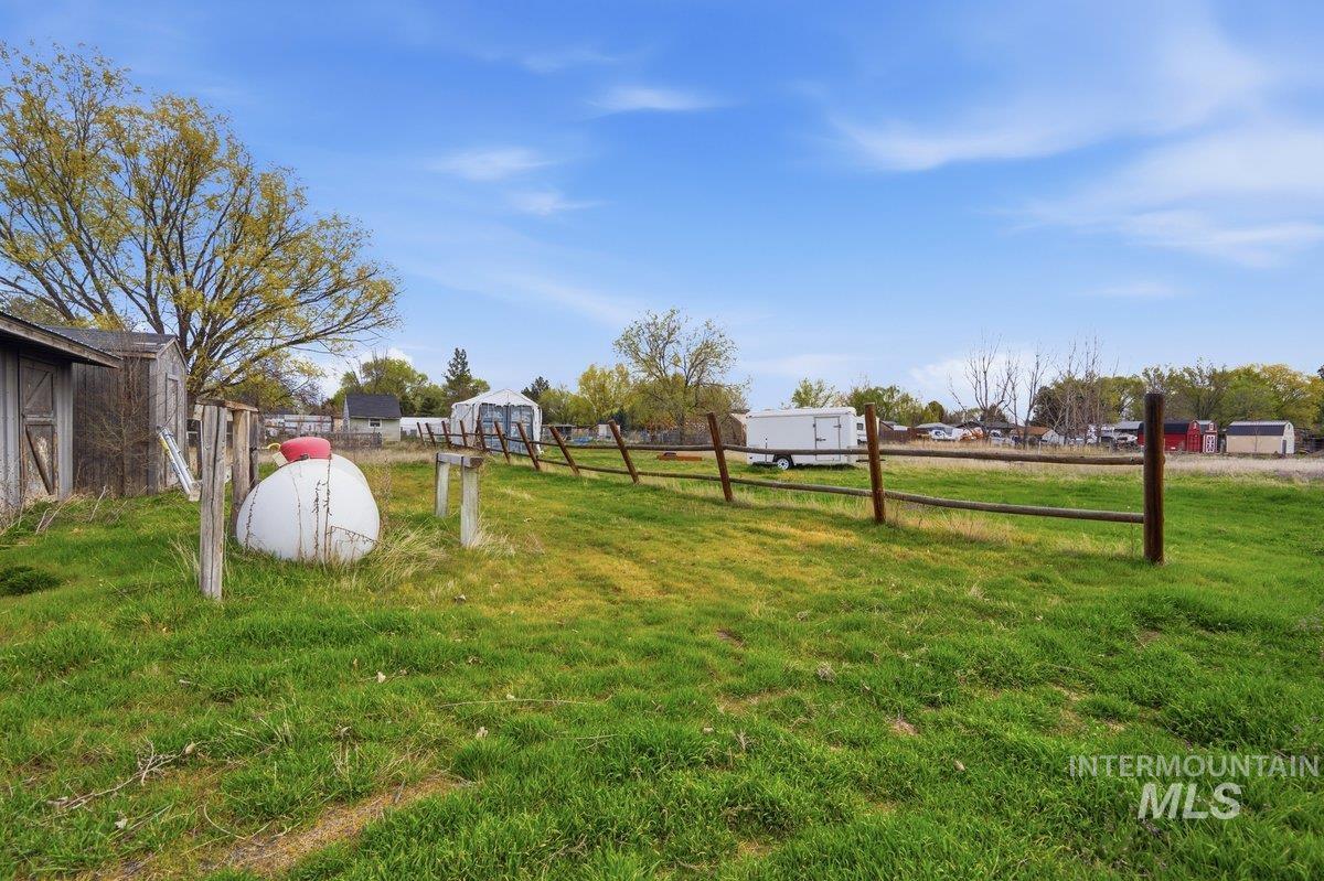 13108 S Madera Pl, Kuna, Idaho 83634-2650, 3 Bedrooms, 4 Bathrooms, Residential For Sale, Price $575,000,MLS 98980223