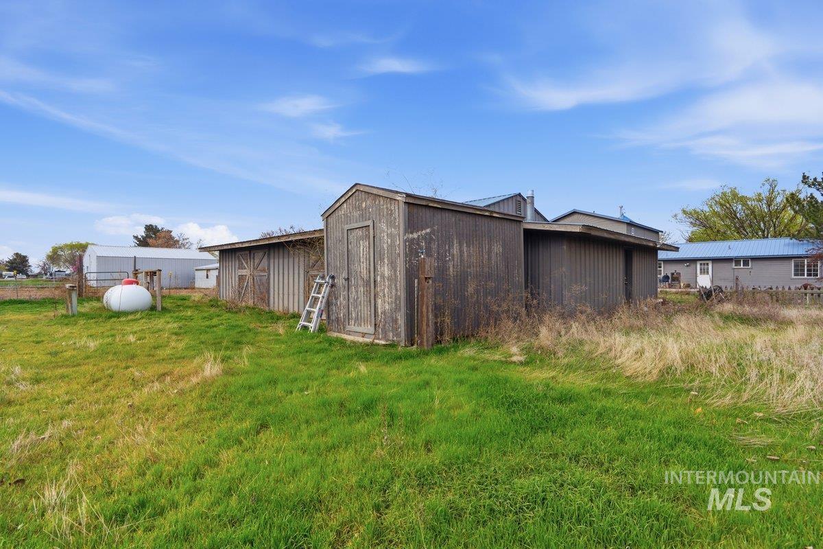 13108 S Madera Pl, Kuna, Idaho 83634-2650, 3 Bedrooms, 4 Bathrooms, Residential For Sale, Price $575,000,MLS 98980223