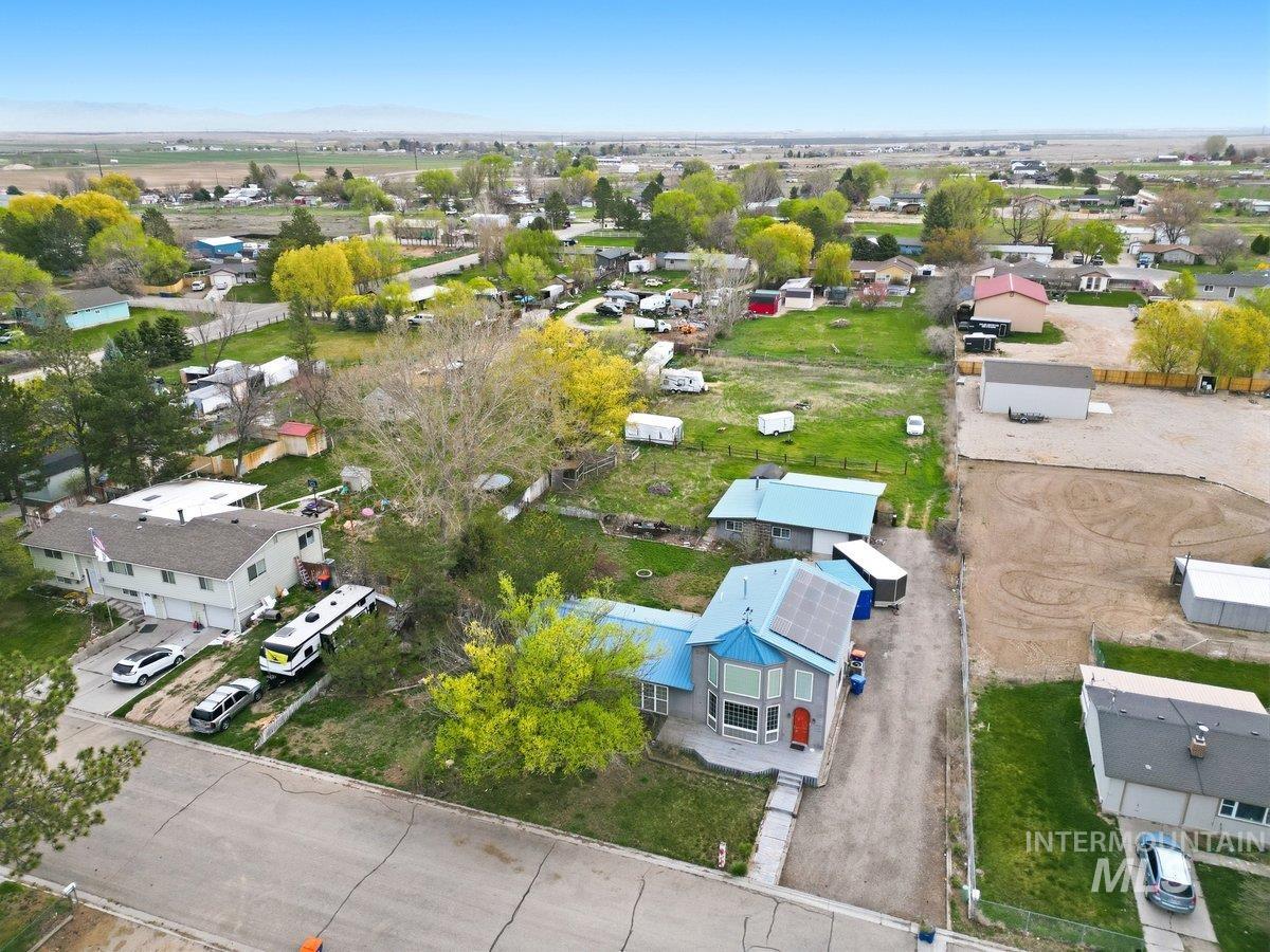 13108 S Madera Pl, Kuna, Idaho 83634-2650, 3 Bedrooms, 4 Bathrooms, Residential For Sale, Price $575,000,MLS 98980223