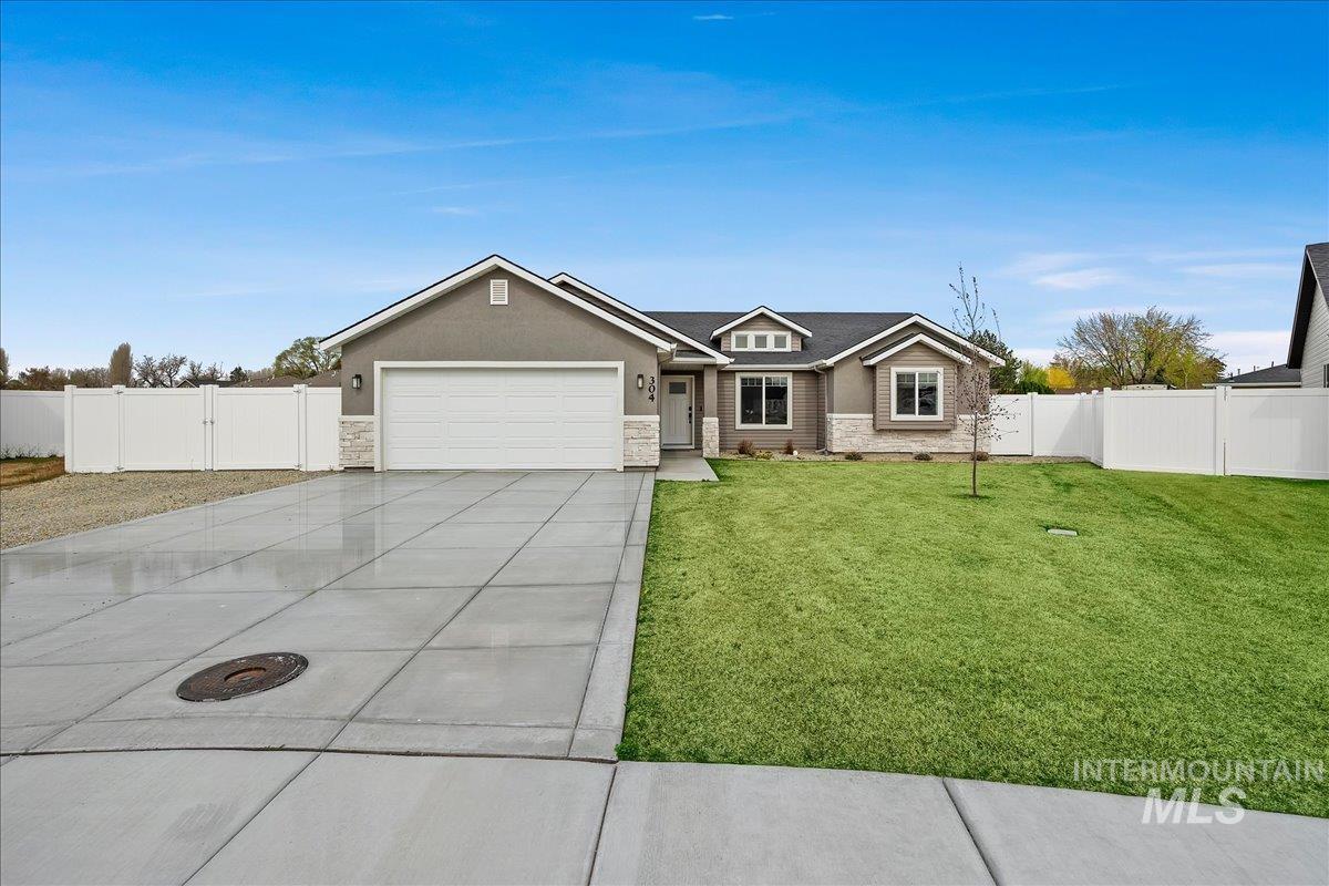 304 New Haven St, Rupert, Idaho 83350, 4 Bedrooms, 2 Bathrooms, Residential For Sale, Price $359,900,MLS 98980226