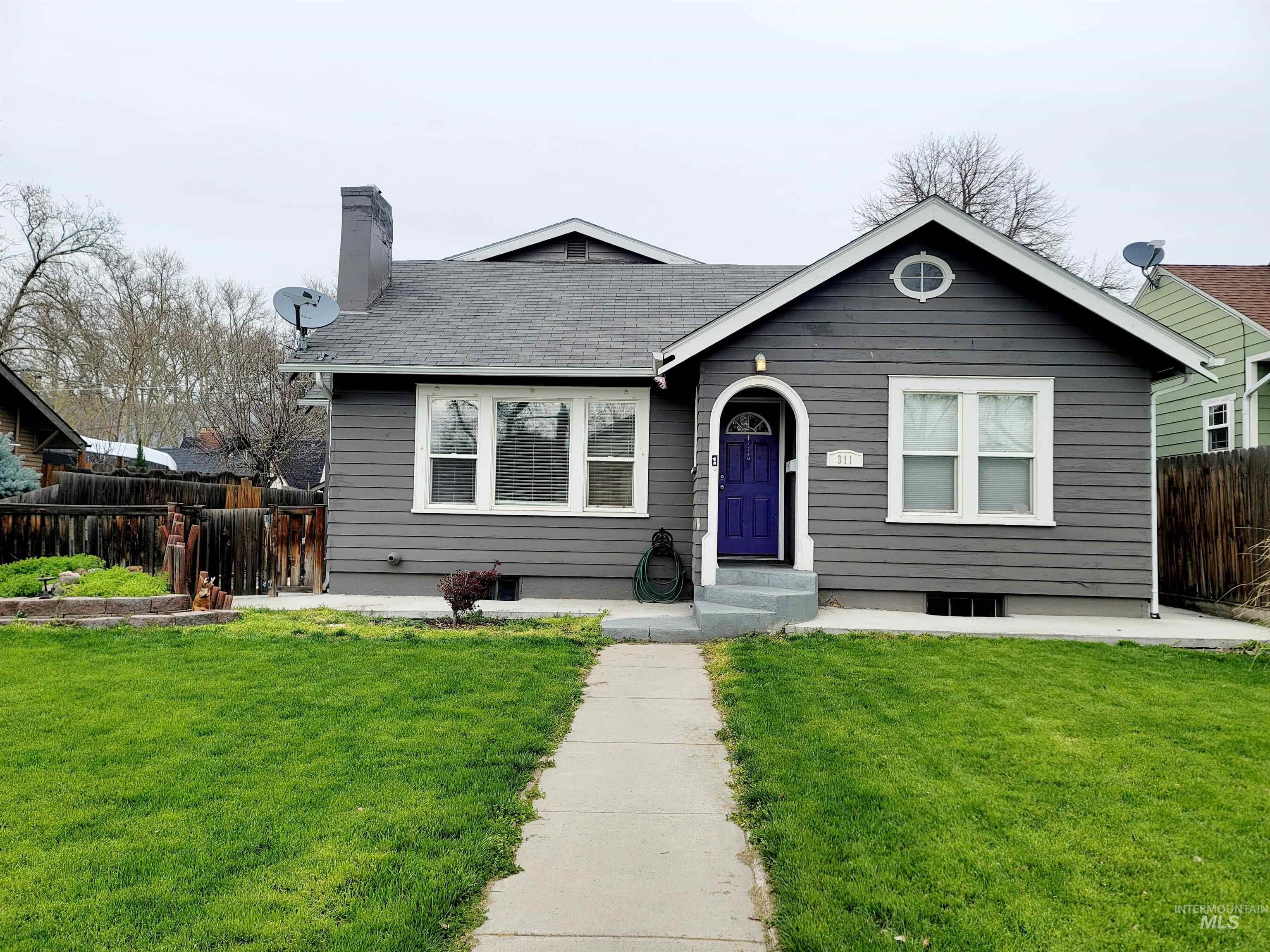 311 14th Ave., Lewiston, Idaho 83501, 4 Bedrooms, 2 Bathrooms, Residential For Sale, Price $374,900, 98980229