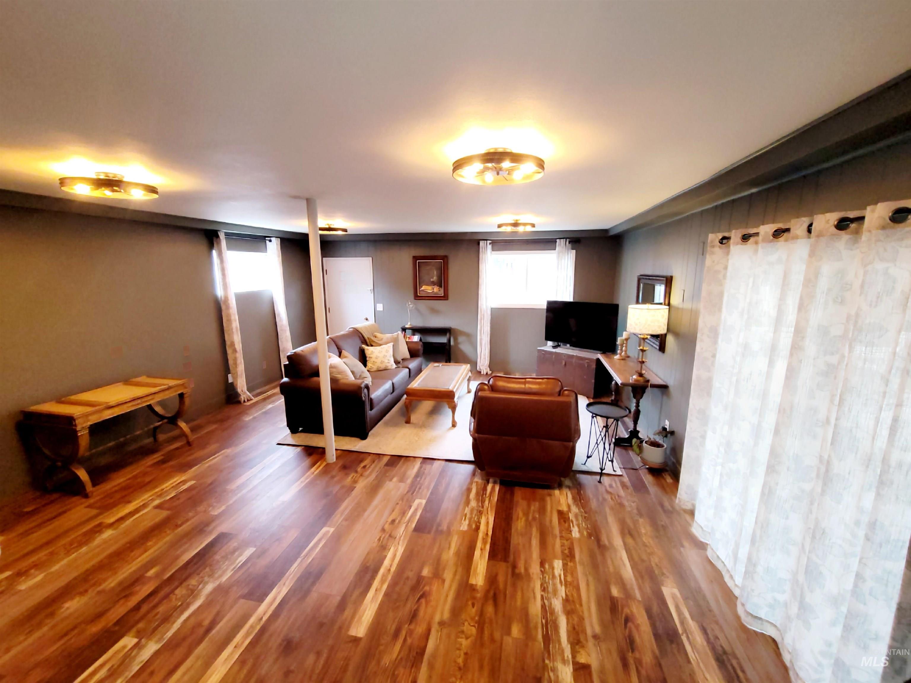 311 14th Ave., Lewiston, Idaho 83501, 4 Bedrooms, 2 Bathrooms, Residential For Sale, Price $379,900, 98980229