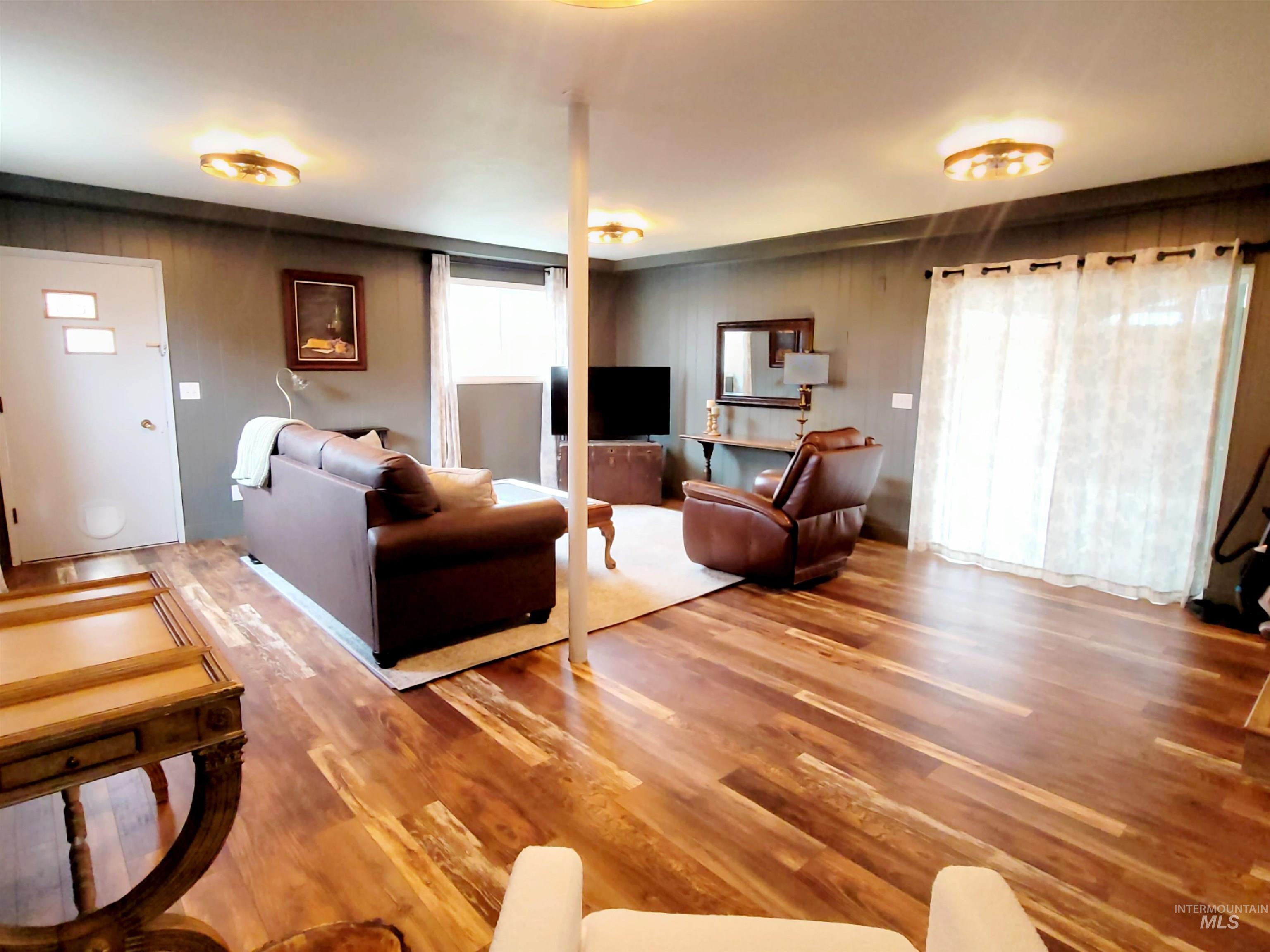 311 14th Ave., Lewiston, Idaho 83501, 4 Bedrooms, 2 Bathrooms, Residential For Sale, Price $379,900, 98980229