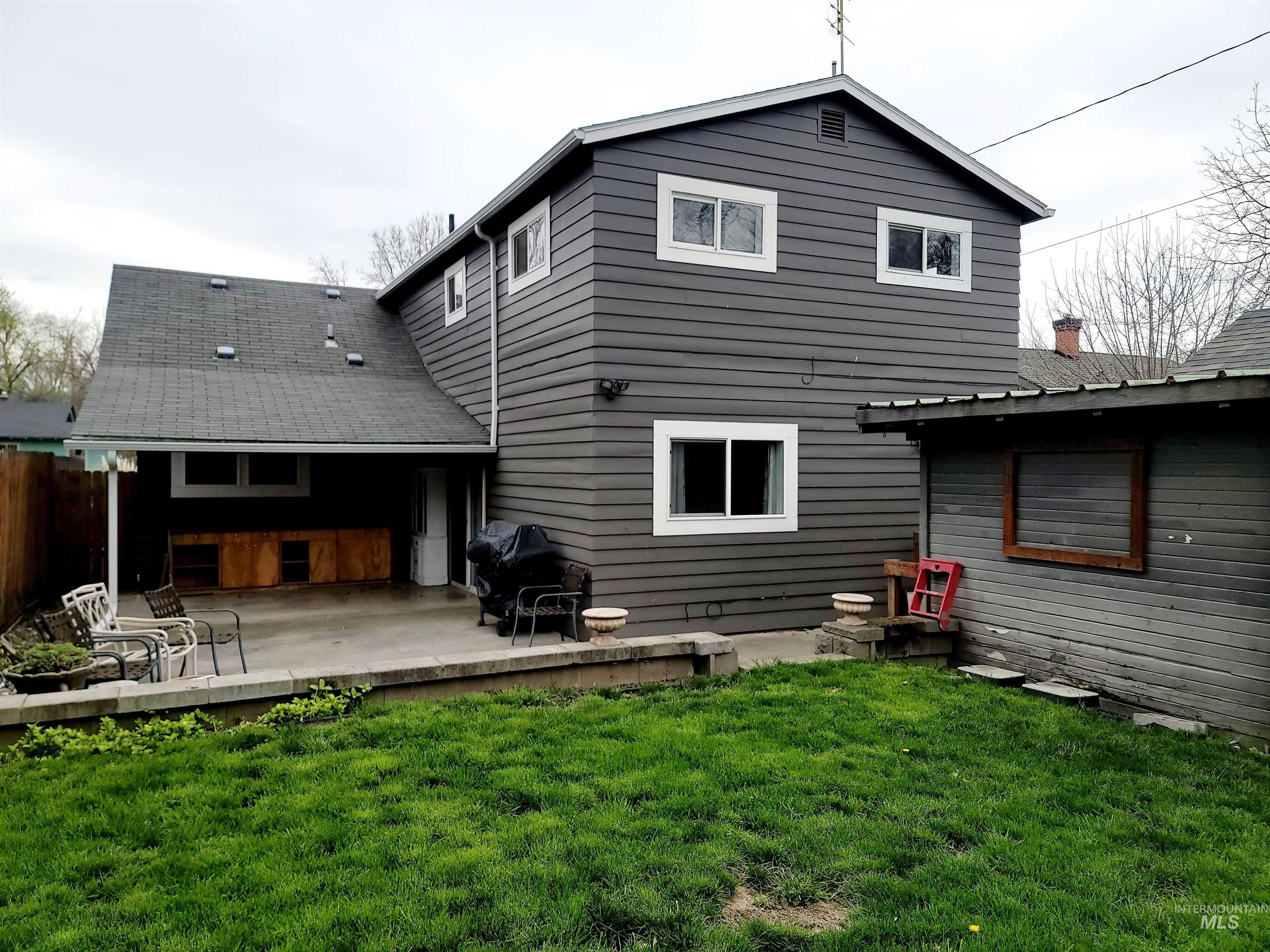311 14th Ave., Lewiston, Idaho 83501, 4 Bedrooms, 2 Bathrooms, Residential For Sale, Price $379,900, 98980229