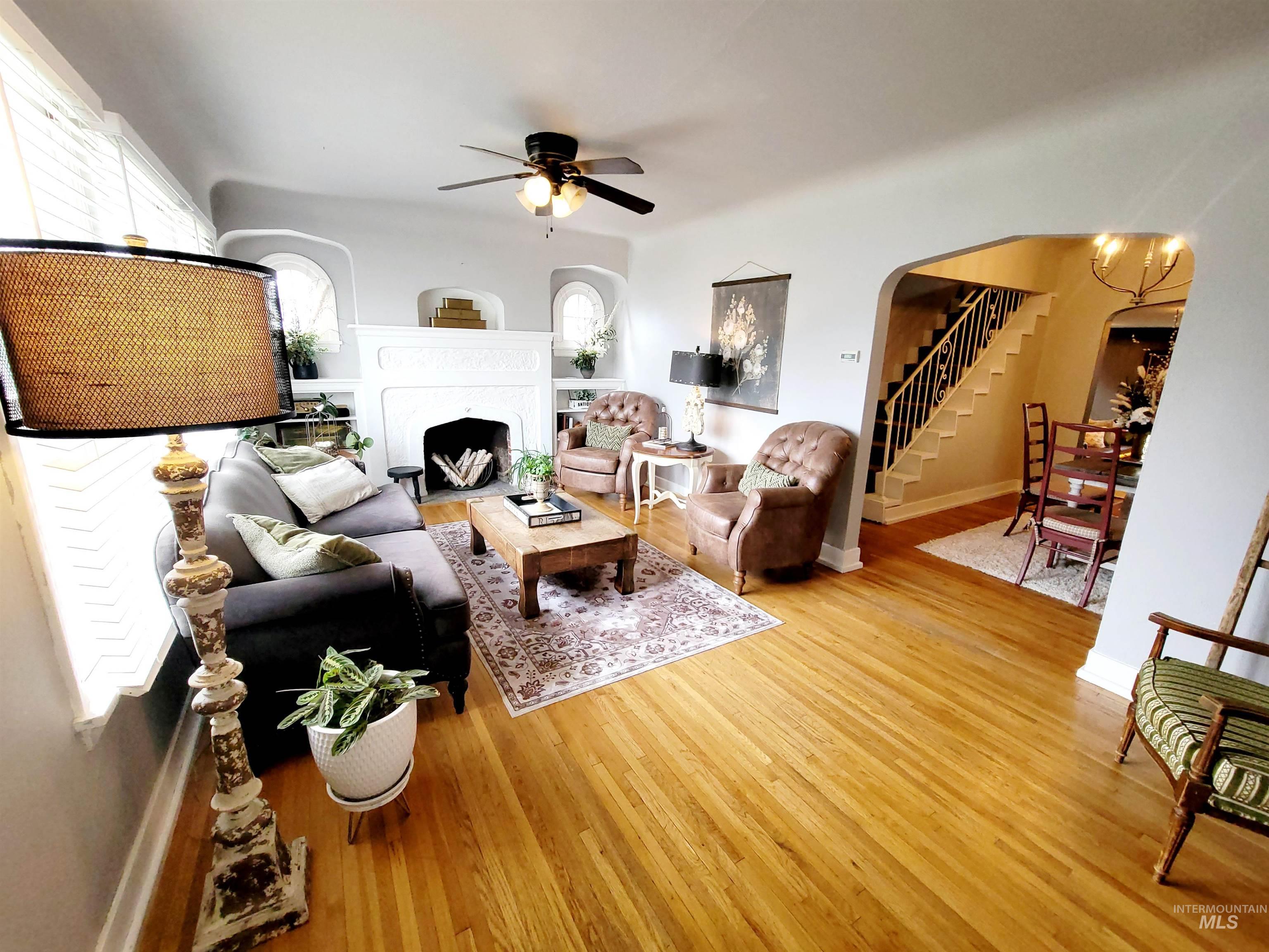311 14th Ave., Lewiston, Idaho 83501, 4 Bedrooms, 2 Bathrooms, Residential For Sale, Price $379,900, 98980229