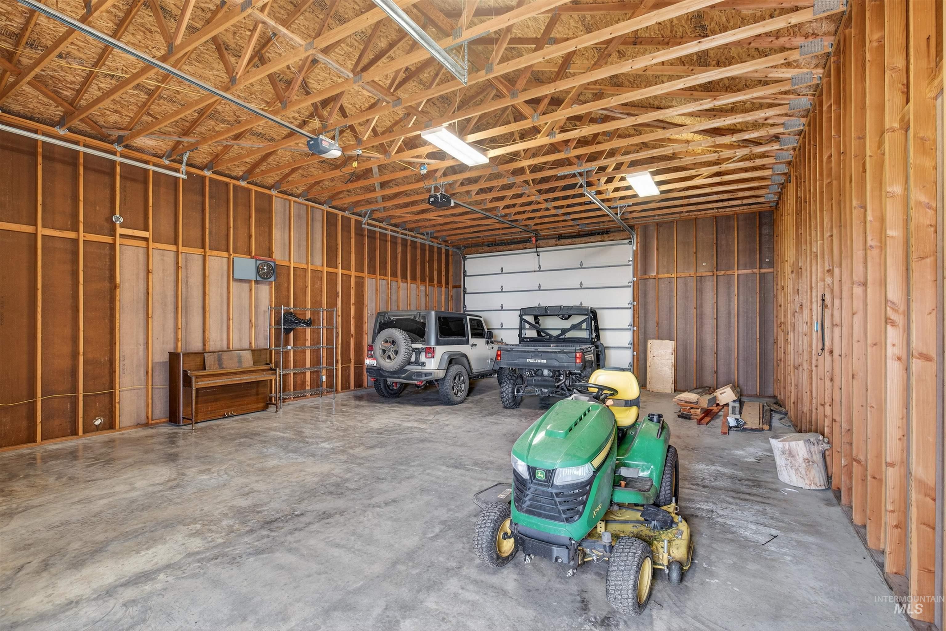 915 Doumecq Road, White Bird, Idaho 83554, 4 Bedrooms, 3.5 Bathrooms, Residential For Sale, Price $925,000,MLS 98980230