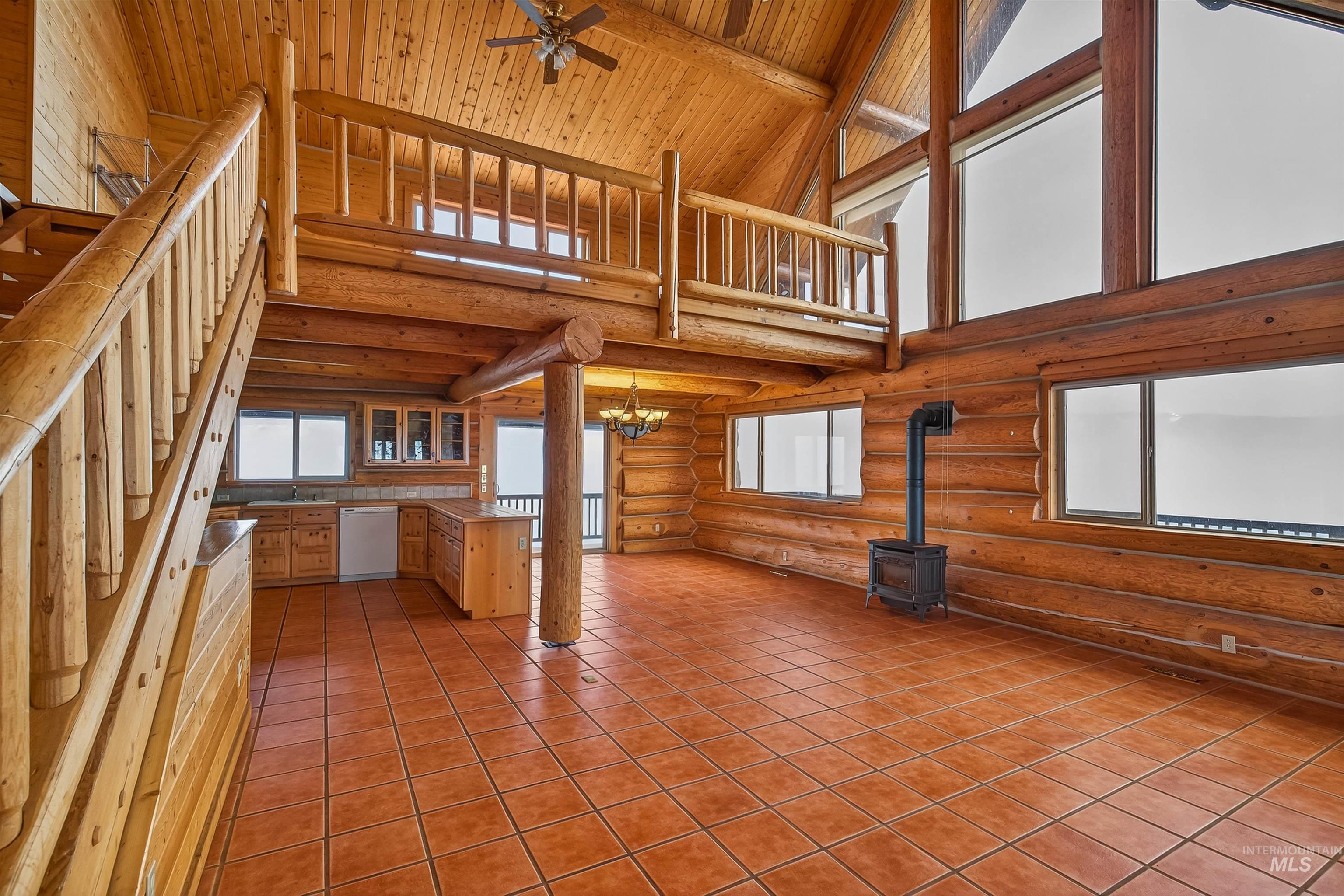 915 Doumecq Road, White Bird, Idaho 83554, 4 Bedrooms, 3.5 Bathrooms, Residential For Sale, Price $925,000,MLS 98980230