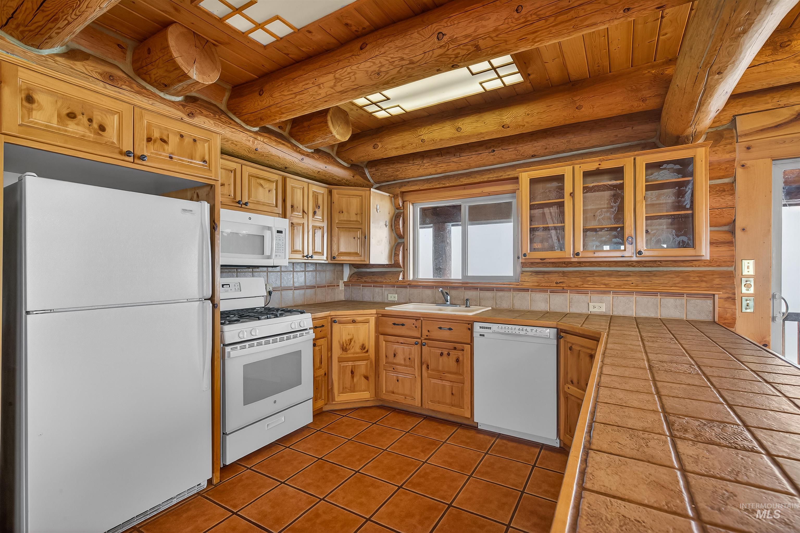 915 Doumecq Road, White Bird, Idaho 83554, 4 Bedrooms, 3.5 Bathrooms, Residential For Sale, Price $925,000,MLS 98980230