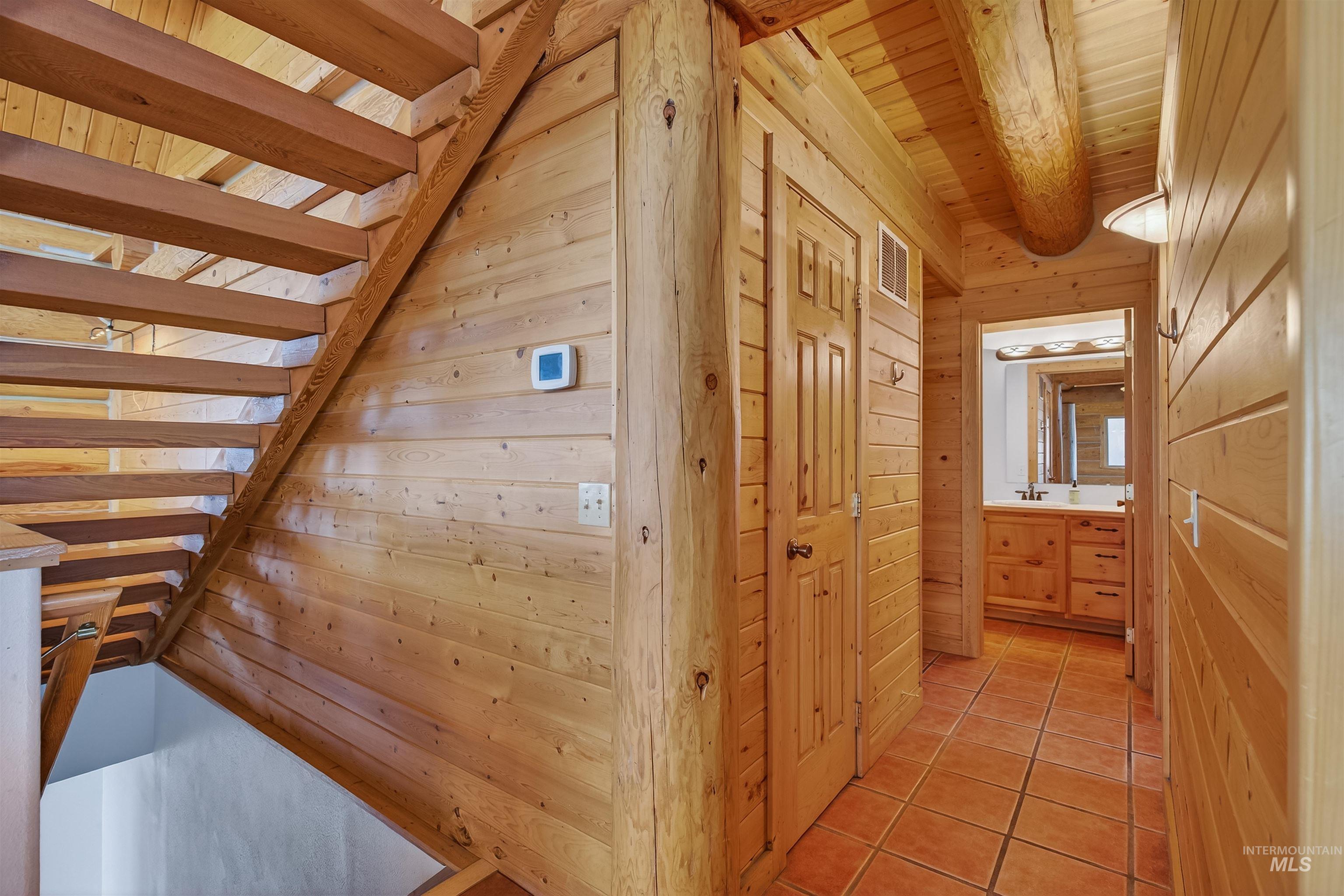 915 Doumecq Road, White Bird, Idaho 83554, 4 Bedrooms, 3.5 Bathrooms, Residential For Sale, Price $925,000,MLS 98980230