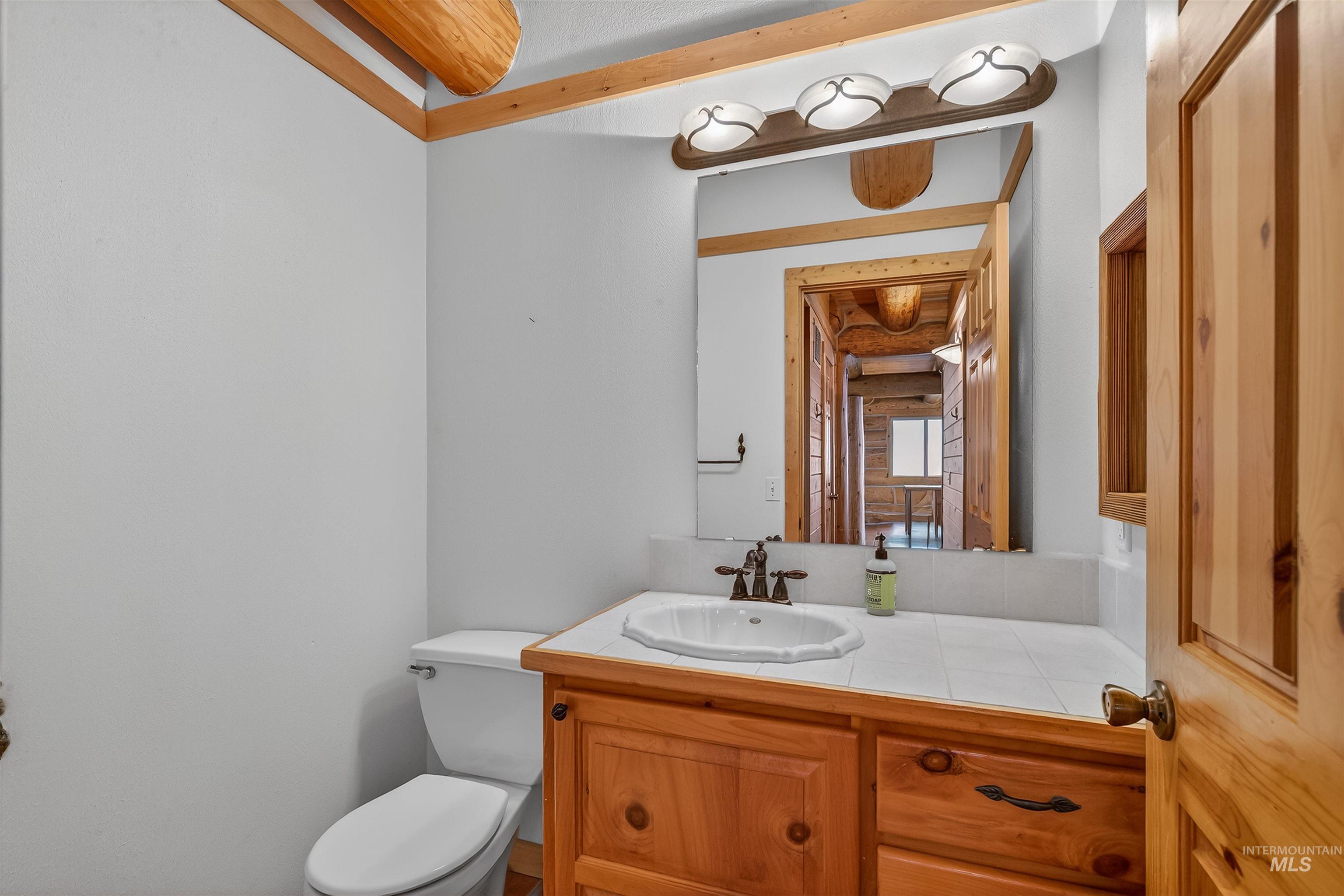 915 Doumecq Road, White Bird, Idaho 83554, 4 Bedrooms, 3.5 Bathrooms, Residential For Sale, Price $925,000,MLS 98980230