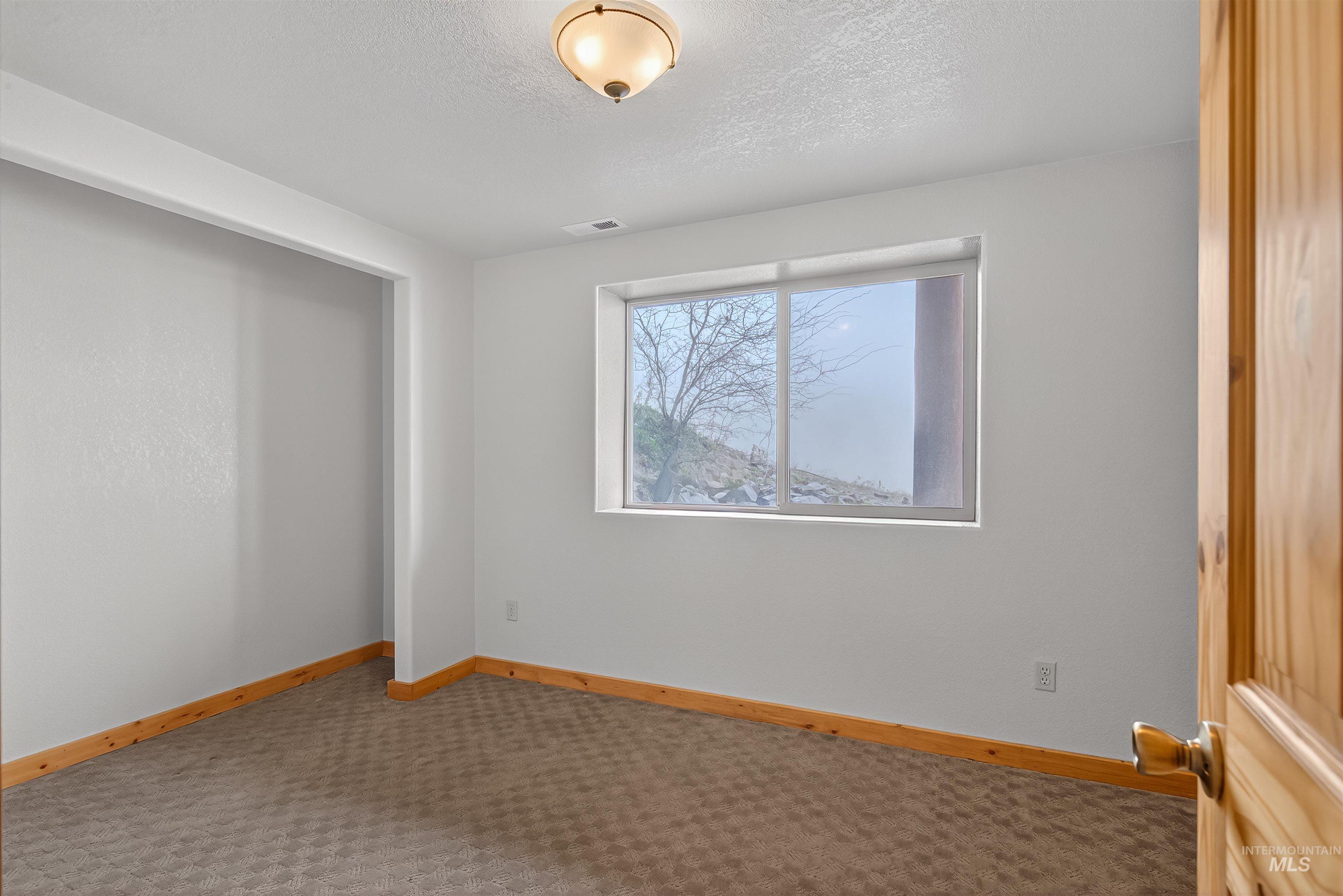 915 Doumecq Road, White Bird, Idaho 83554, 4 Bedrooms, 3.5 Bathrooms, Residential For Sale, Price $925,000,MLS 98980230