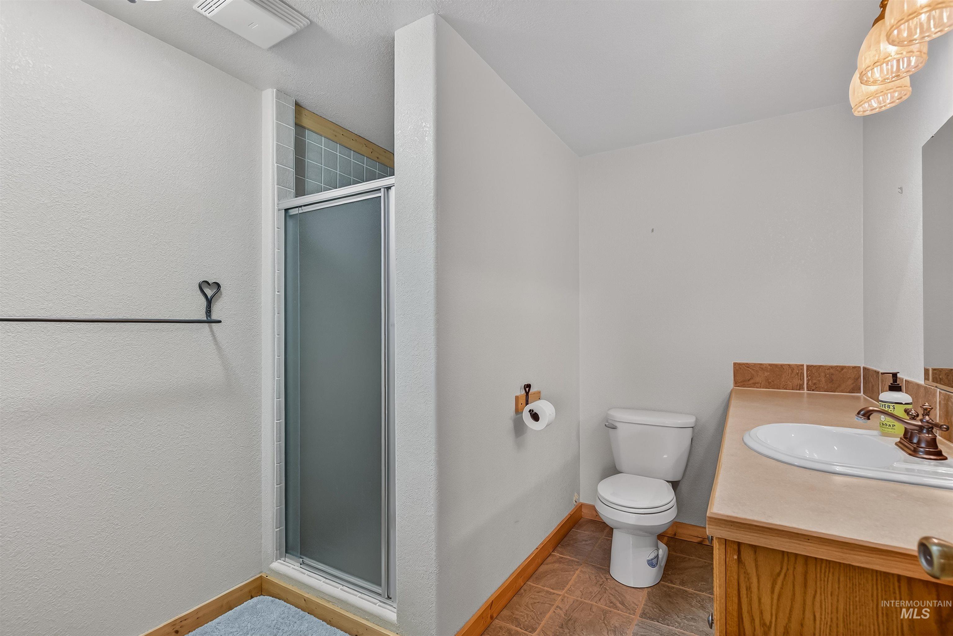 915 Doumecq Road, White Bird, Idaho 83554, 4 Bedrooms, 3.5 Bathrooms, Residential For Sale, Price $925,000,MLS 98980230