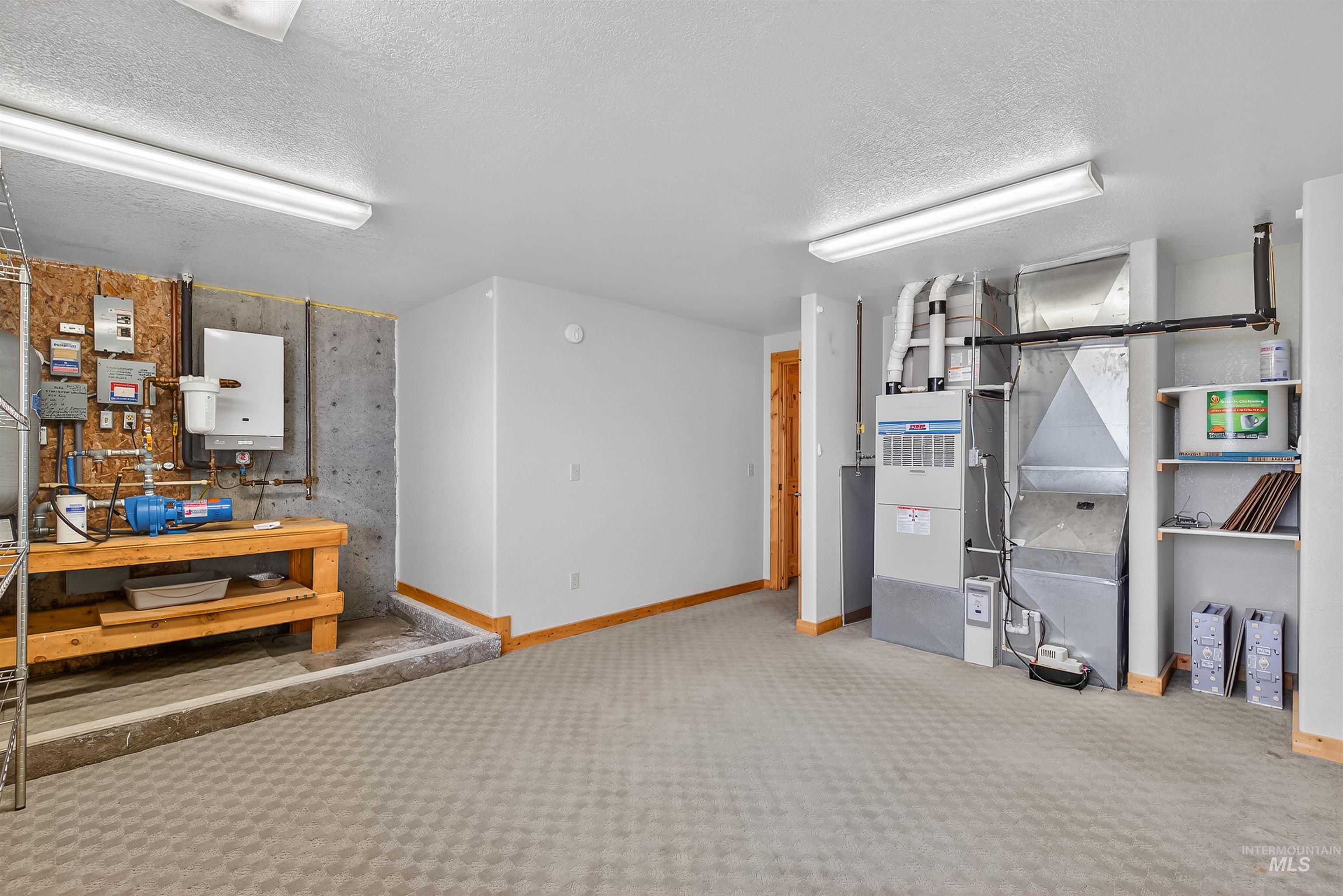 915 Doumecq Road, White Bird, Idaho 83554, 4 Bedrooms, 3.5 Bathrooms, Residential For Sale, Price $925,000,MLS 98980230