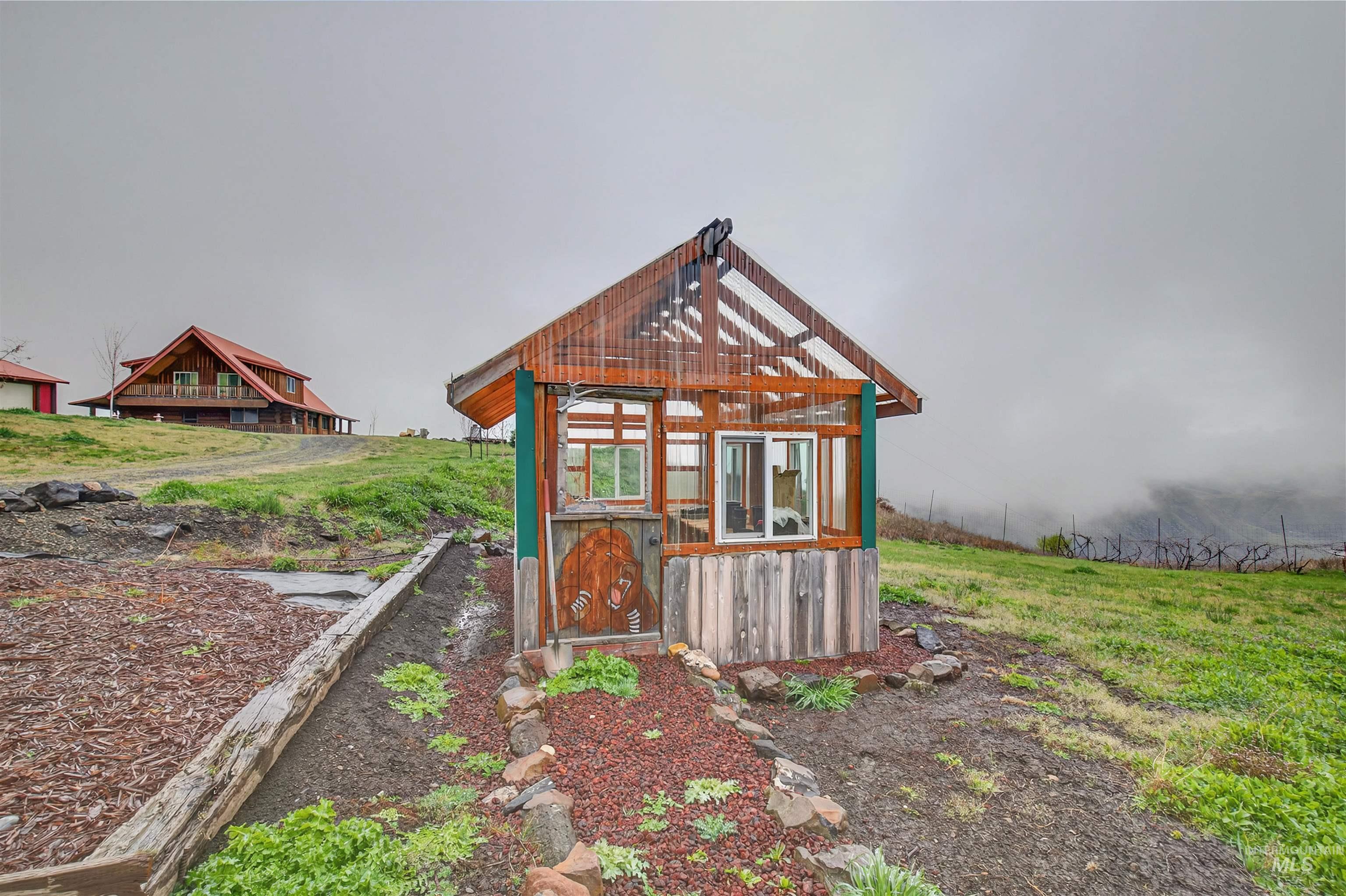 915 Doumecq Road, White Bird, Idaho 83554, 4 Bedrooms, 3.5 Bathrooms, Residential For Sale, Price $925,000,MLS 98980230