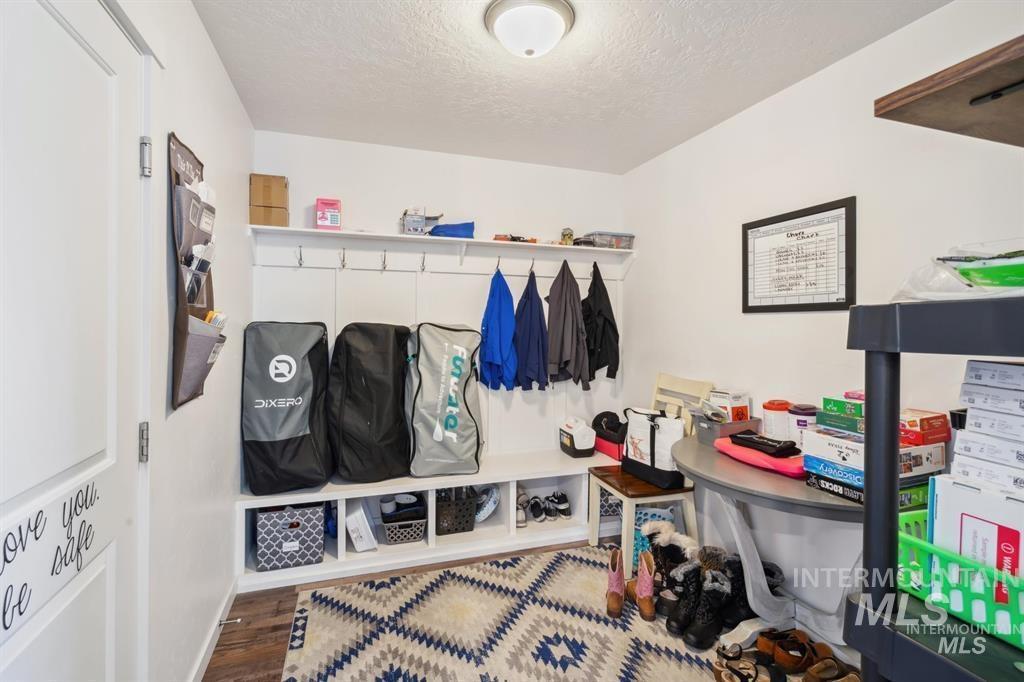 12656 Brun St., Caldwell, Idaho 83607, 5 Bedrooms, 2.5 Bathrooms, Residential For Sale, Price $484,900,MLS 98980231