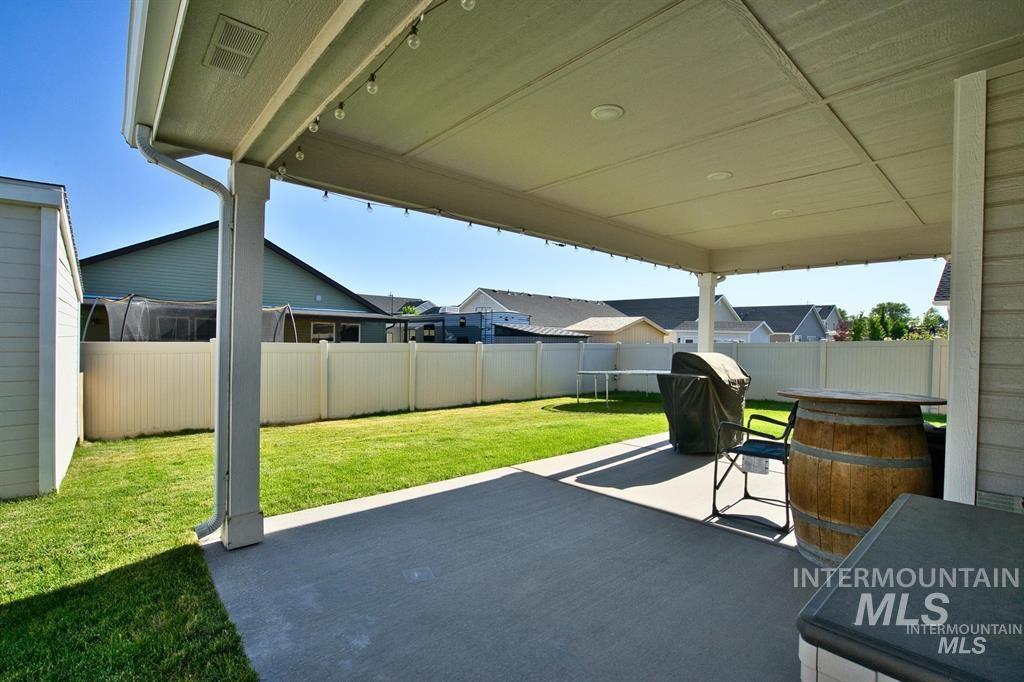 12656 Brun St., Caldwell, Idaho 83607, 5 Bedrooms, 2.5 Bathrooms, Residential For Sale, Price $484,900,MLS 98980231