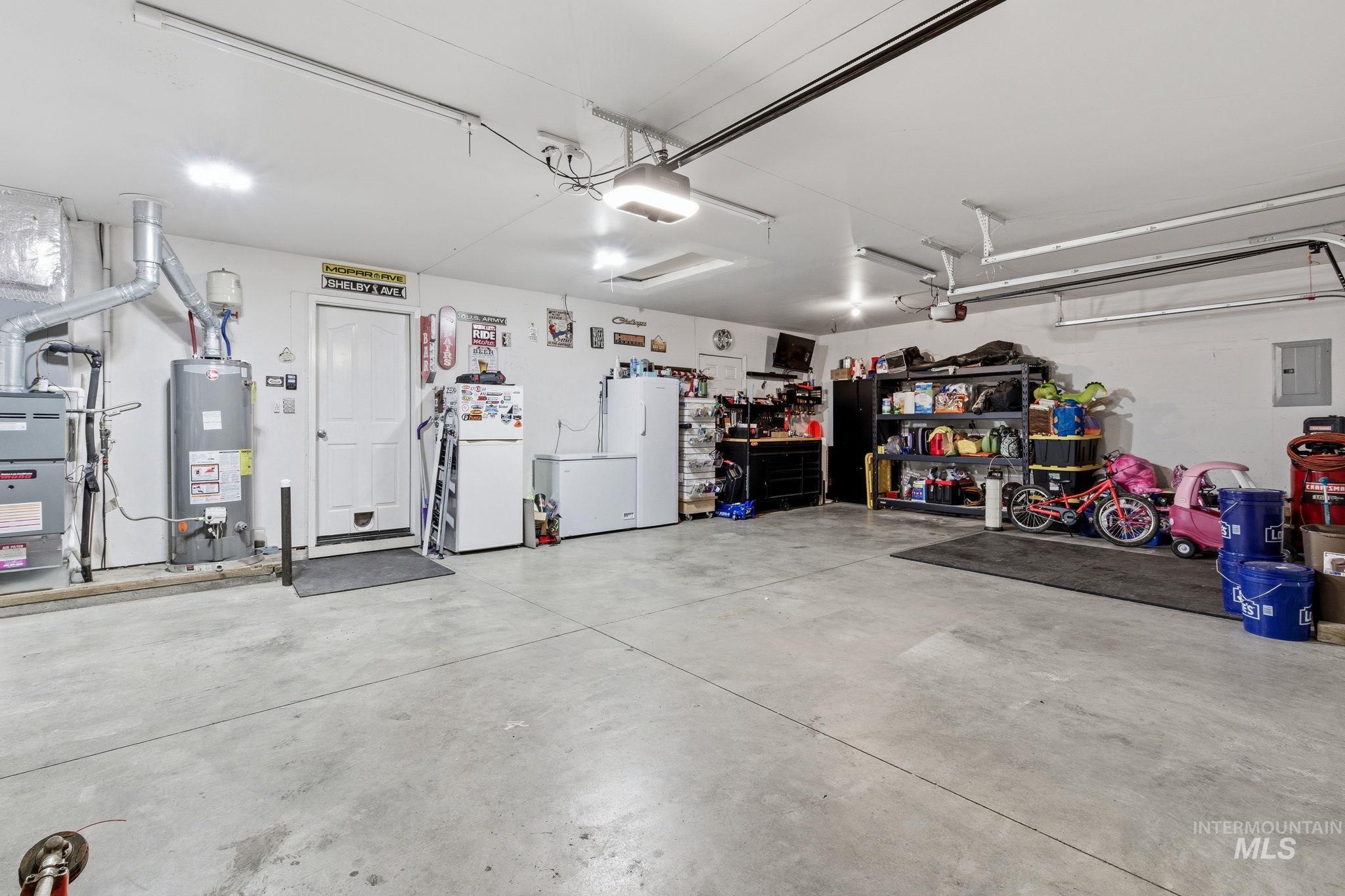 3648 N Rockcress Court, Boise, Idaho 83713, 4 Bedrooms, 2 Bathrooms, Residential For Sale, Price $482,000,MLS 98980232