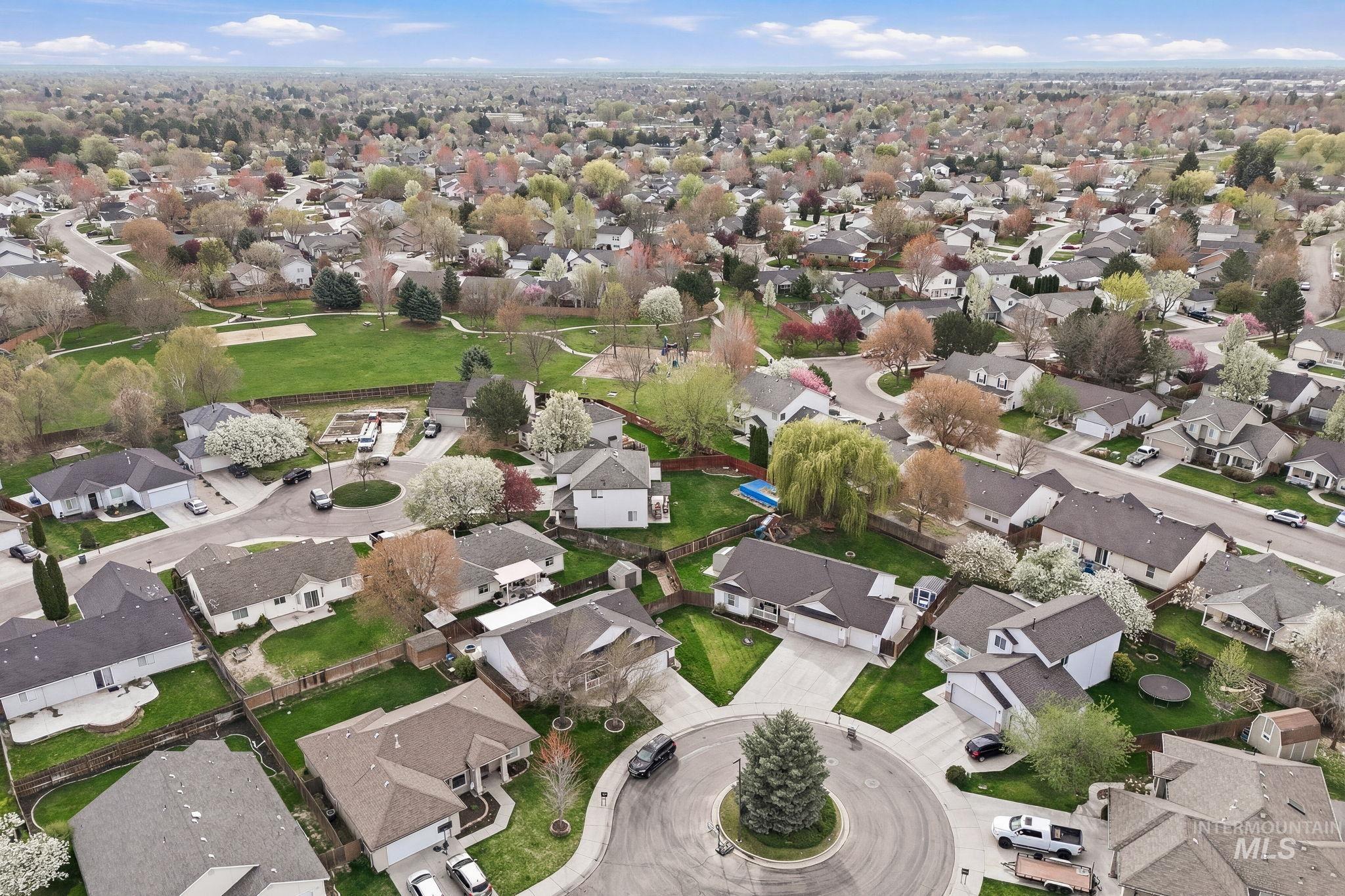 3648 N Rockcress Court, Boise, Idaho 83713, 4 Bedrooms, 2 Bathrooms, Residential For Sale, Price $482,000,MLS 98980232