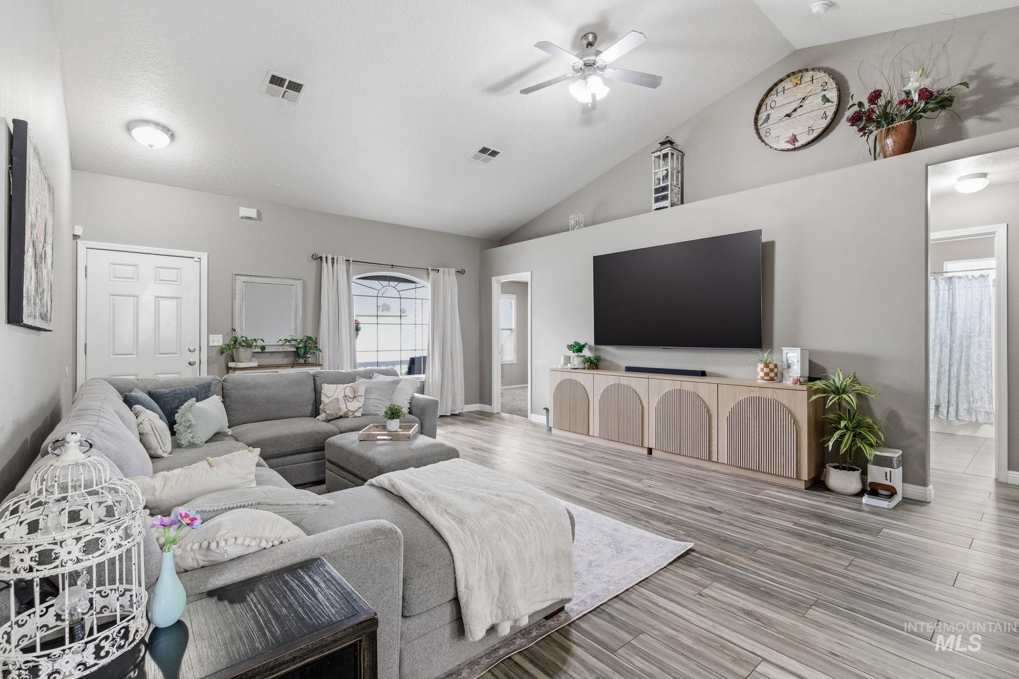 3648 N Rockcress Court, Boise, Idaho 83713, 4 Bedrooms, 2 Bathrooms, Residential For Sale, Price $482,000,MLS 98980232