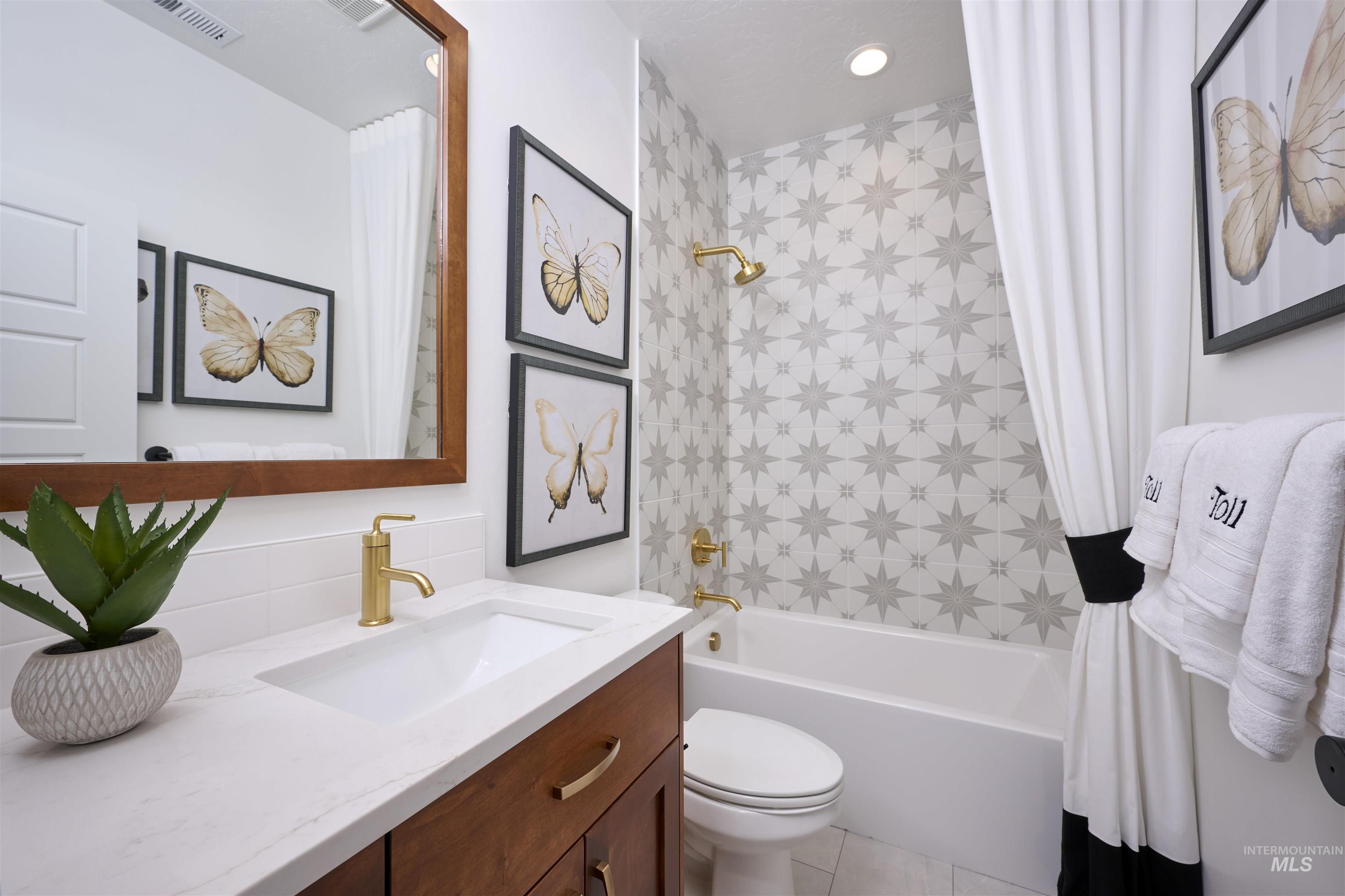 3370 N Del Sol Way, Star, Idaho 83669, 5 Bedrooms, 4.5 Bathrooms, Residential For Sale, Price $1,099,000,MLS 98980233