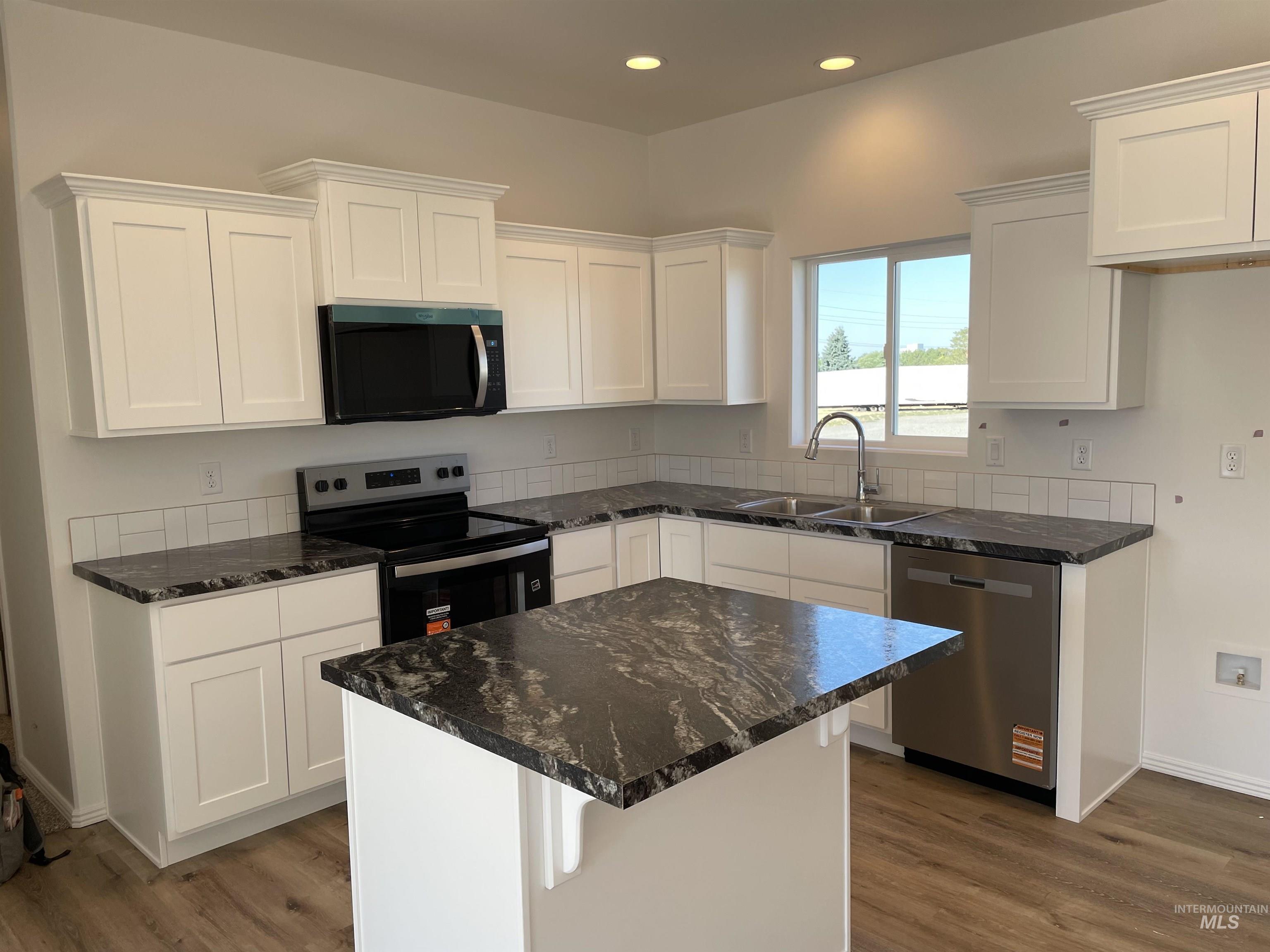 1333 Luther Rd, Jerome, Idaho 83338, 3 Bedrooms, 2 Bathrooms, Residential For Sale, Price $329,900, 98980234