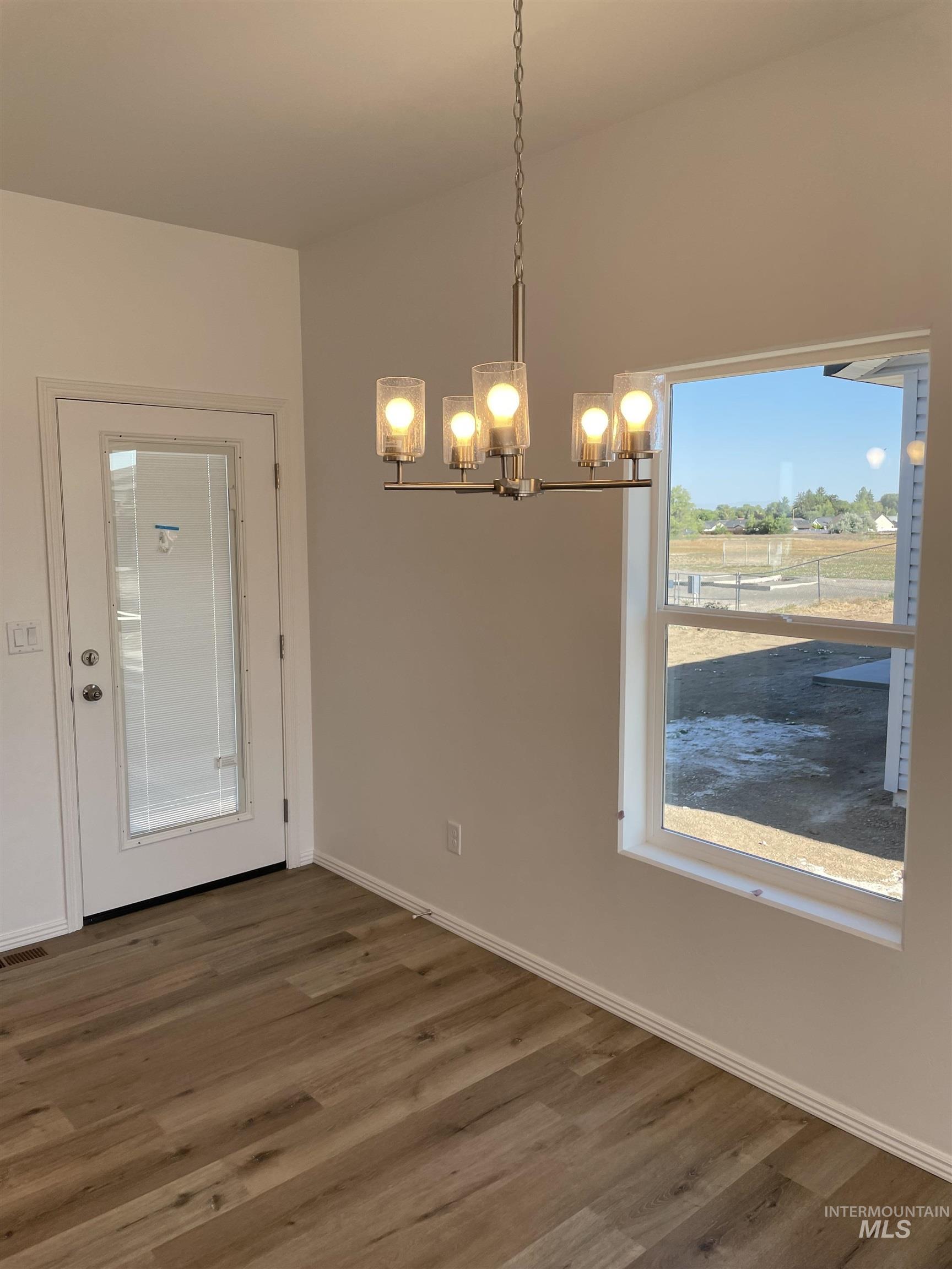 1333 Luther Rd, Jerome, Idaho 83338, 3 Bedrooms, 2 Bathrooms, Residential For Sale, Price $329,900, 98980234