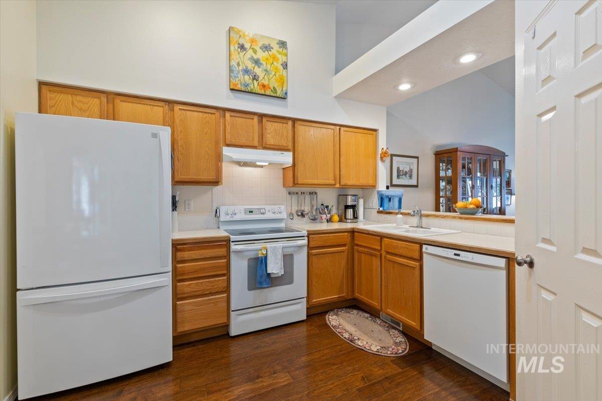 3357 W Fieldstream Ln, Meridian, Idaho 83646, 2 Bedrooms, 2 Bathrooms, Residential For Sale, Price $395,000,MLS 98980236