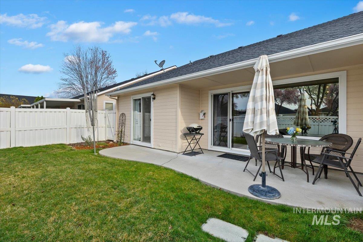 3357 W Fieldstream Ln, Meridian, Idaho 83646, 2 Bedrooms, 2 Bathrooms, Residential For Sale, Price $395,000,MLS 98980236