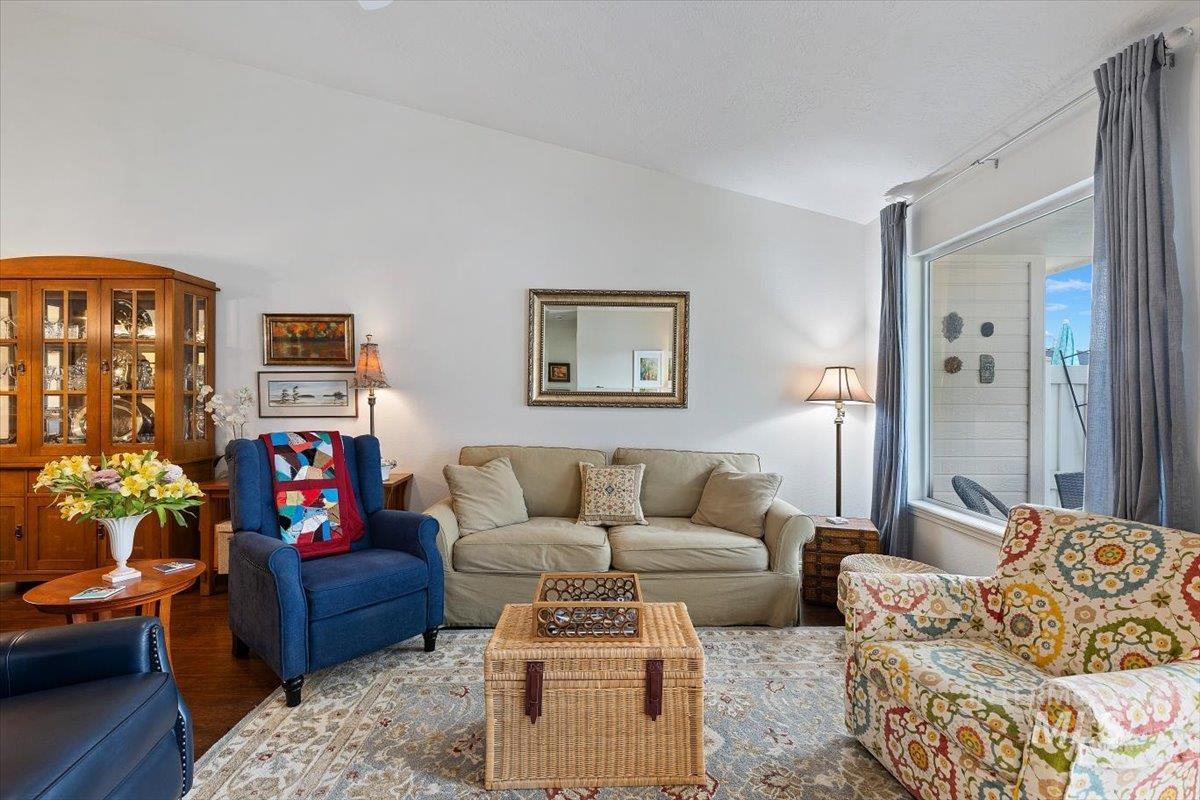 3357 W Fieldstream Ln, Meridian, Idaho 83646, 2 Bedrooms, 2 Bathrooms, Residential For Sale, Price $395,000,MLS 98980236