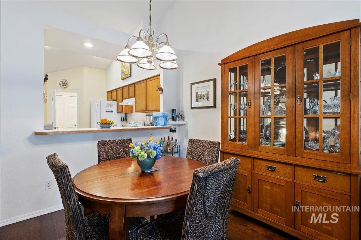 3357 W Fieldstream Ln, Meridian, Idaho 83646, 2 Bedrooms, 2 Bathrooms, Residential For Sale, Price $395,000,MLS 98980236