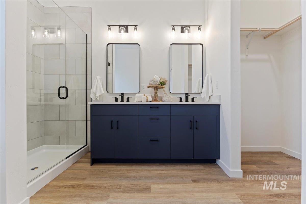 2025 S Makar Ln, Boise, Idaho 83706, 3 Bedrooms, 3 Bathrooms, Residential For Sale, Price $630,000,MLS 98980237