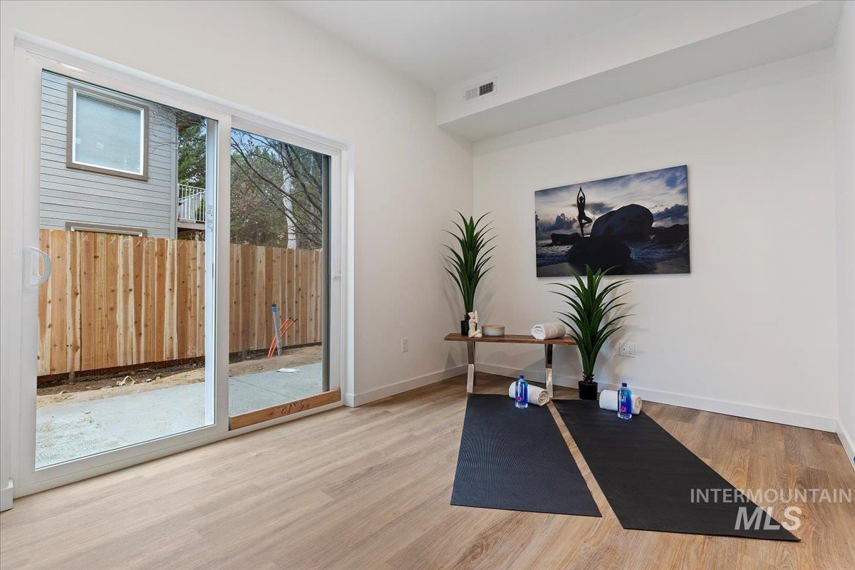 2025 S Makar Ln, Boise, Idaho 83706, 3 Bedrooms, 3 Bathrooms, Residential For Sale, Price $630,000,MLS 98980237