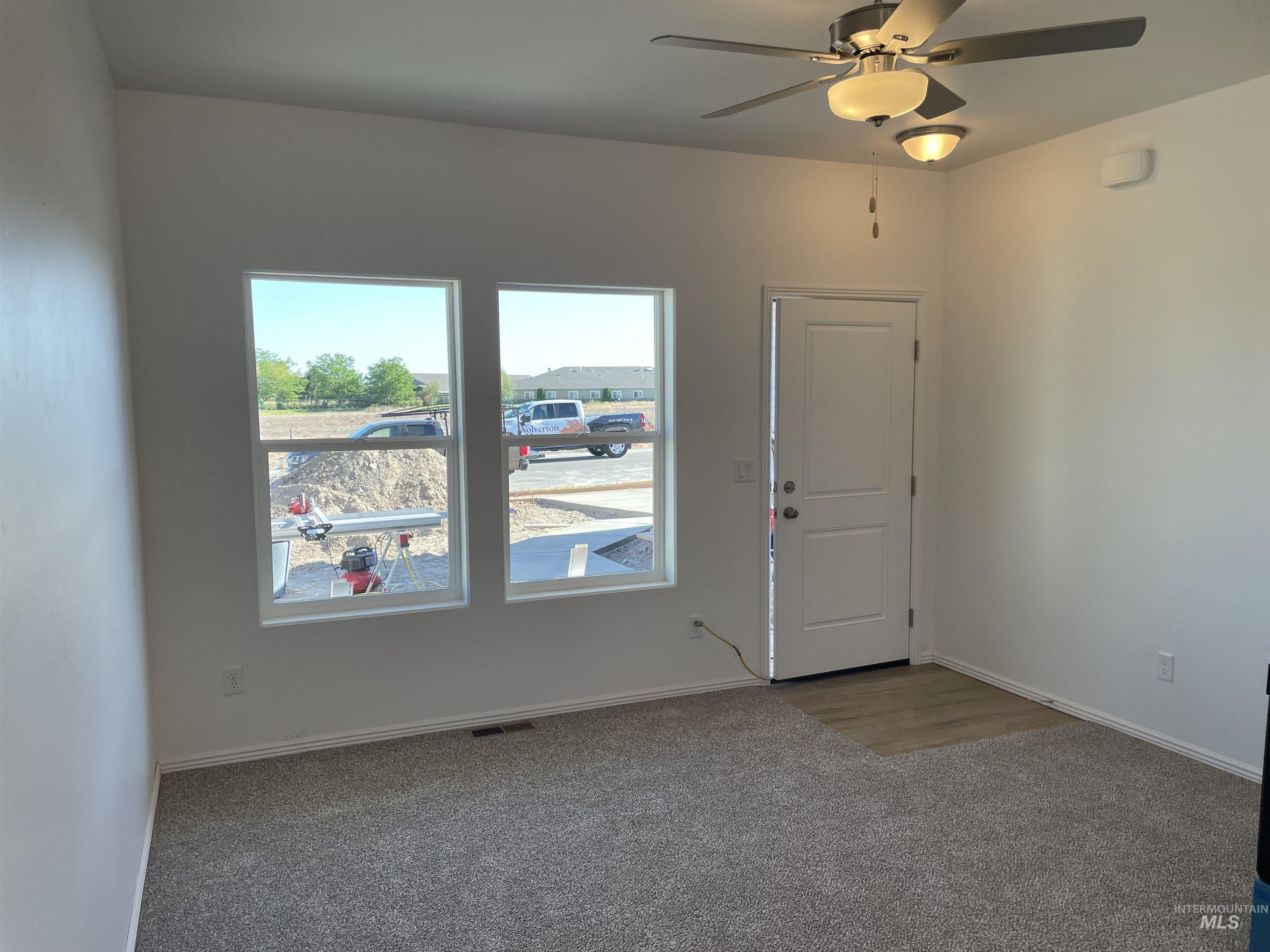 933 Roen Rd, Jerome, Idaho 83338, 3 Bedrooms, 2 Bathrooms, Residential For Sale, Price $329,900, 98980239