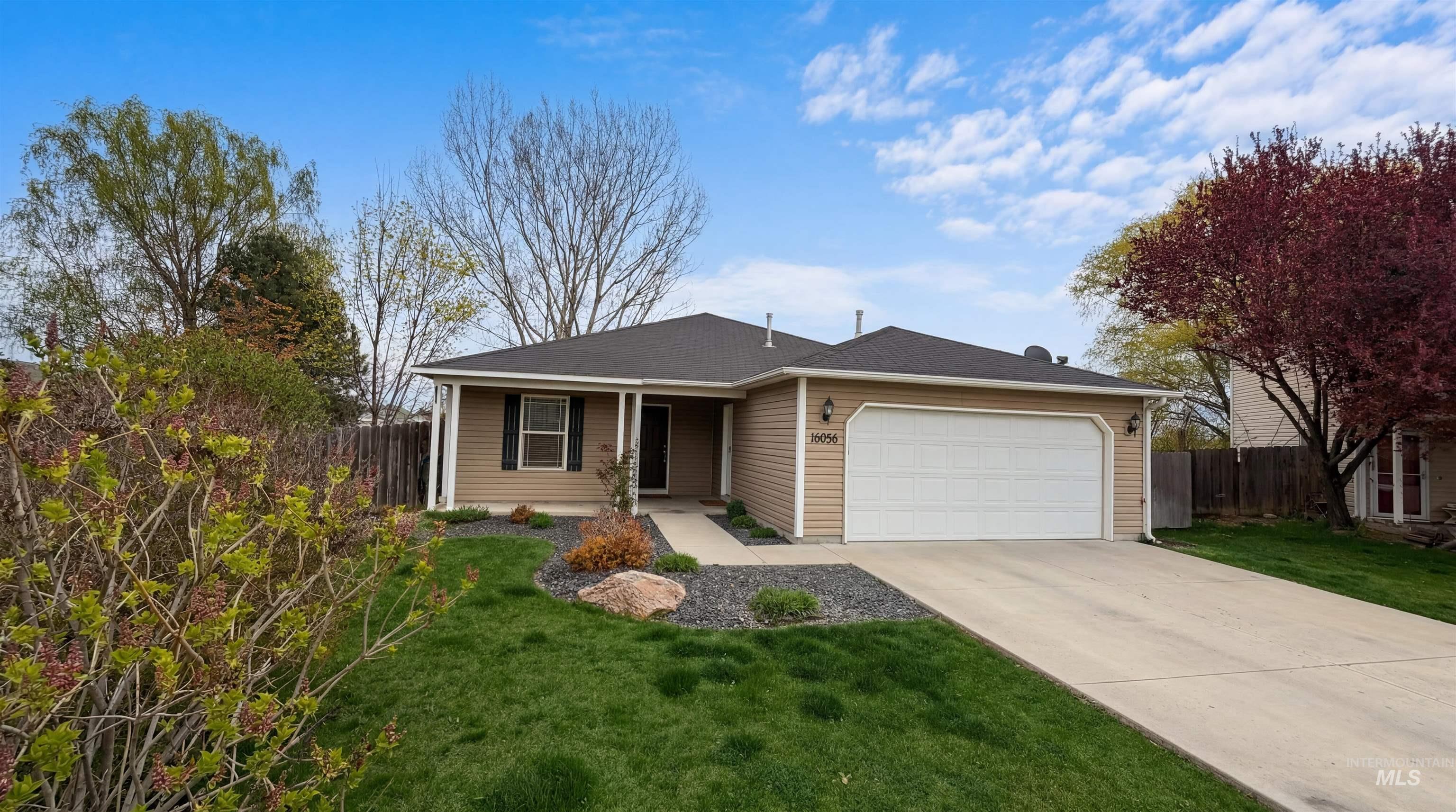 16056 N Pelican Butte Dr, Nampa, Idaho 83651, 3 Bedrooms, 2 Bathrooms, Residential For Sale, Price $360,000,MLS 98980242