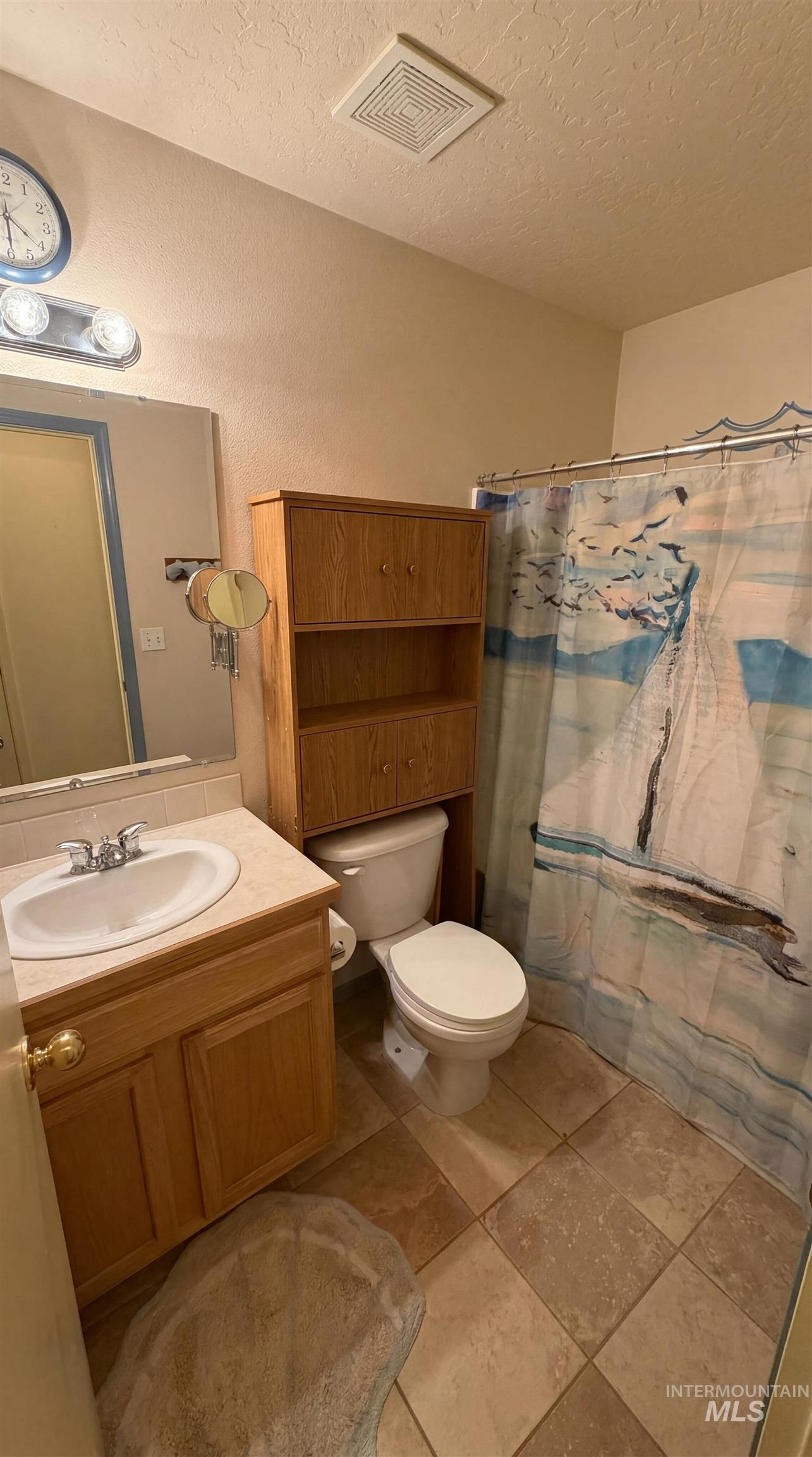 16056 N Pelican Butte Dr, Nampa, Idaho 83651, 3 Bedrooms, 2 Bathrooms, Residential For Sale, Price $360,000,MLS 98980242