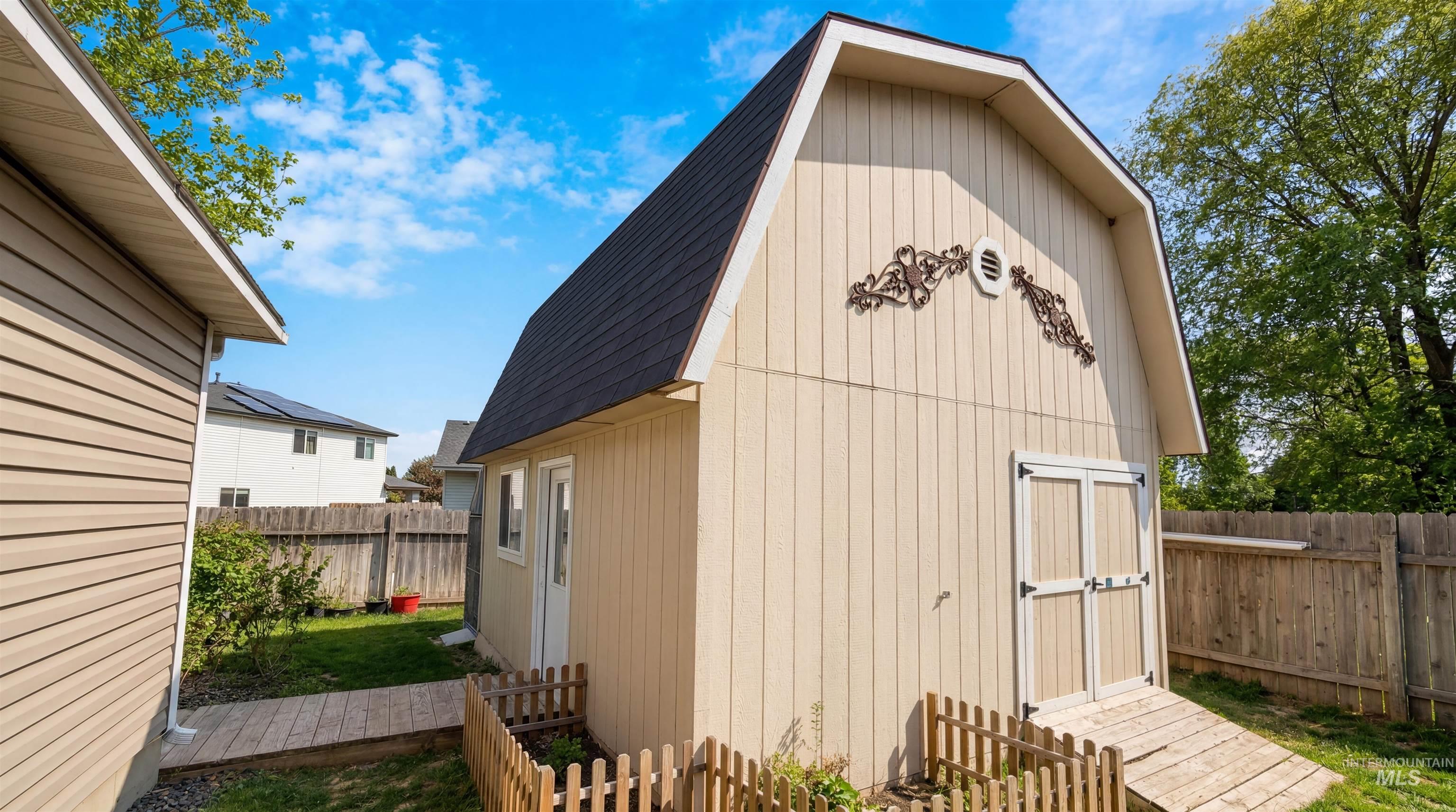 16056 N Pelican Butte Dr, Nampa, Idaho 83651, 3 Bedrooms, 2 Bathrooms, Residential For Sale, Price $360,000,MLS 98980242