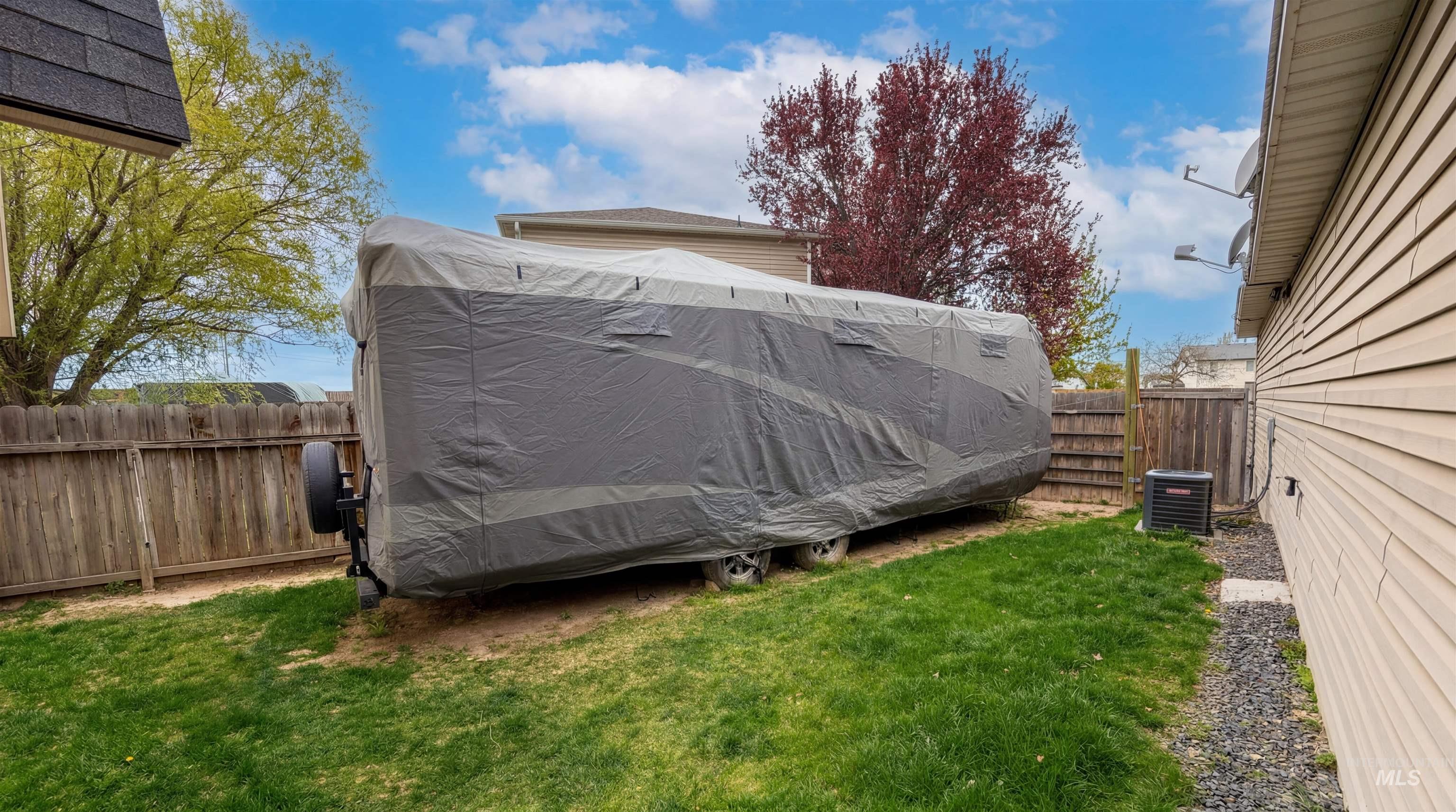 16056 N Pelican Butte Dr, Nampa, Idaho 83651, 3 Bedrooms, 2 Bathrooms, Residential For Sale, Price $360,000,MLS 98980242