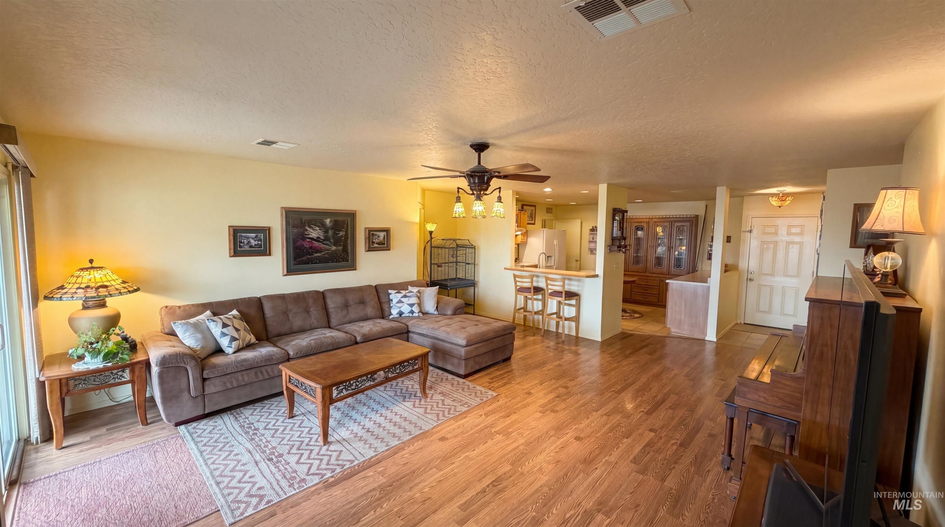 16056 N Pelican Butte Dr, Nampa, Idaho 83651, 3 Bedrooms, 2 Bathrooms, Residential For Sale, Price $360,000,MLS 98980242