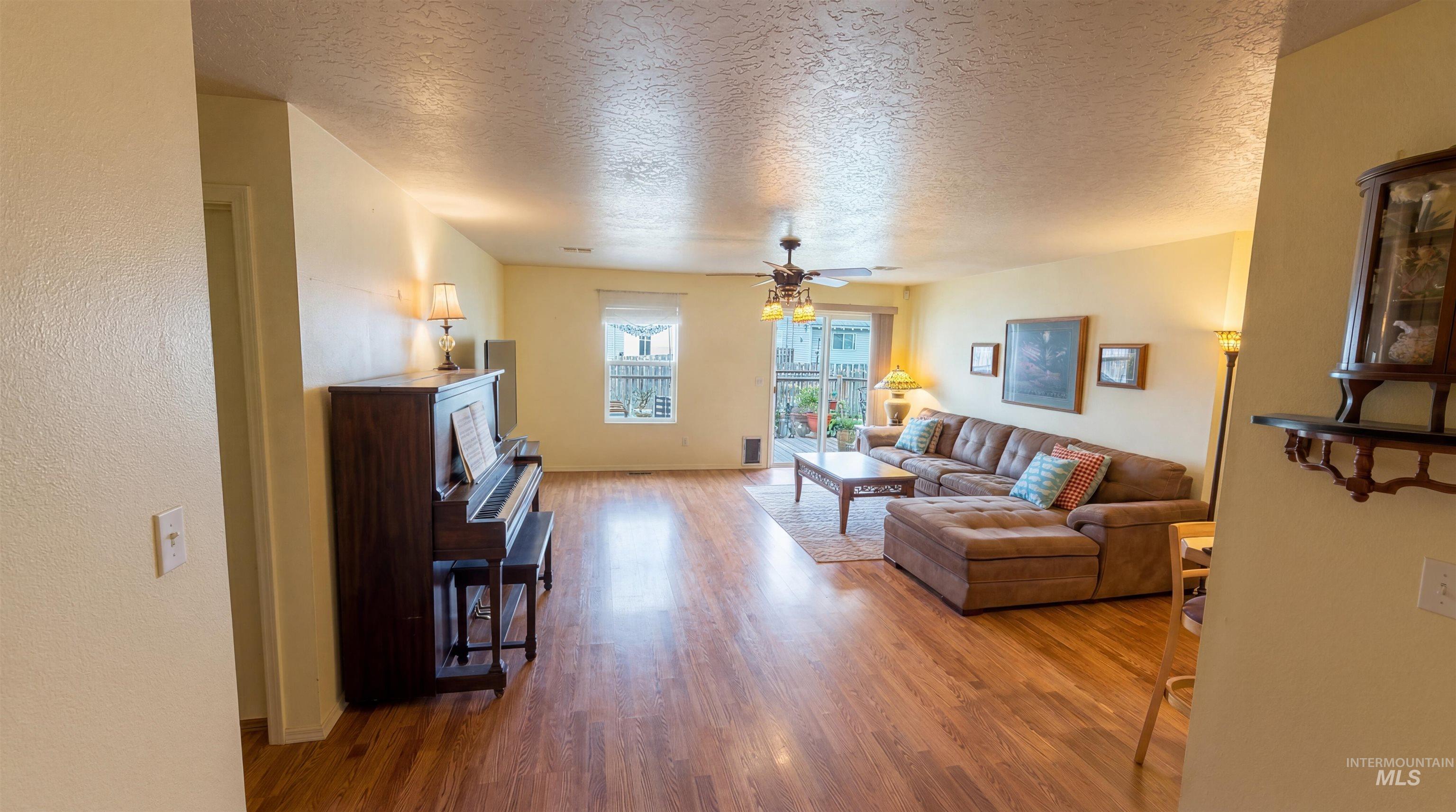 16056 N Pelican Butte Dr, Nampa, Idaho 83651, 3 Bedrooms, 2 Bathrooms, Residential For Sale, Price $360,000,MLS 98980242