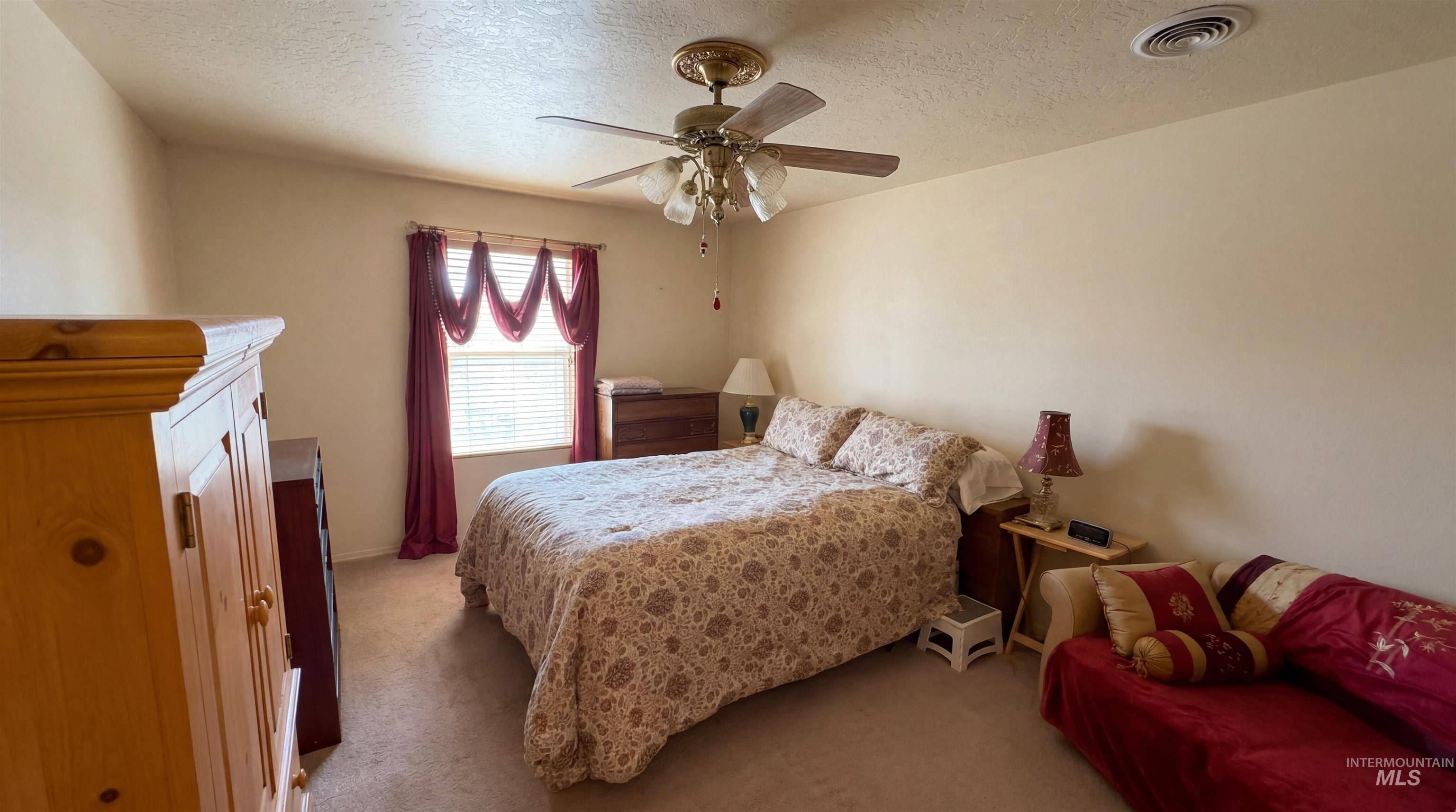 16056 N Pelican Butte Dr, Nampa, Idaho 83651, 3 Bedrooms, 2 Bathrooms, Residential For Sale, Price $360,000,MLS 98980242