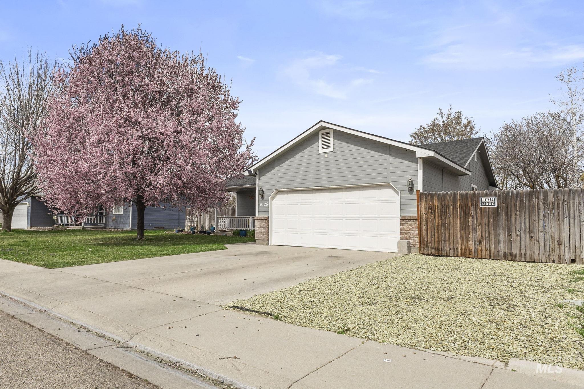 1026 W Edwards Ave, Nampa, Idaho 83686-8167, 3 Bedrooms, 2 Bathrooms, Residential For Sale, Price $349,900,MLS 98980246