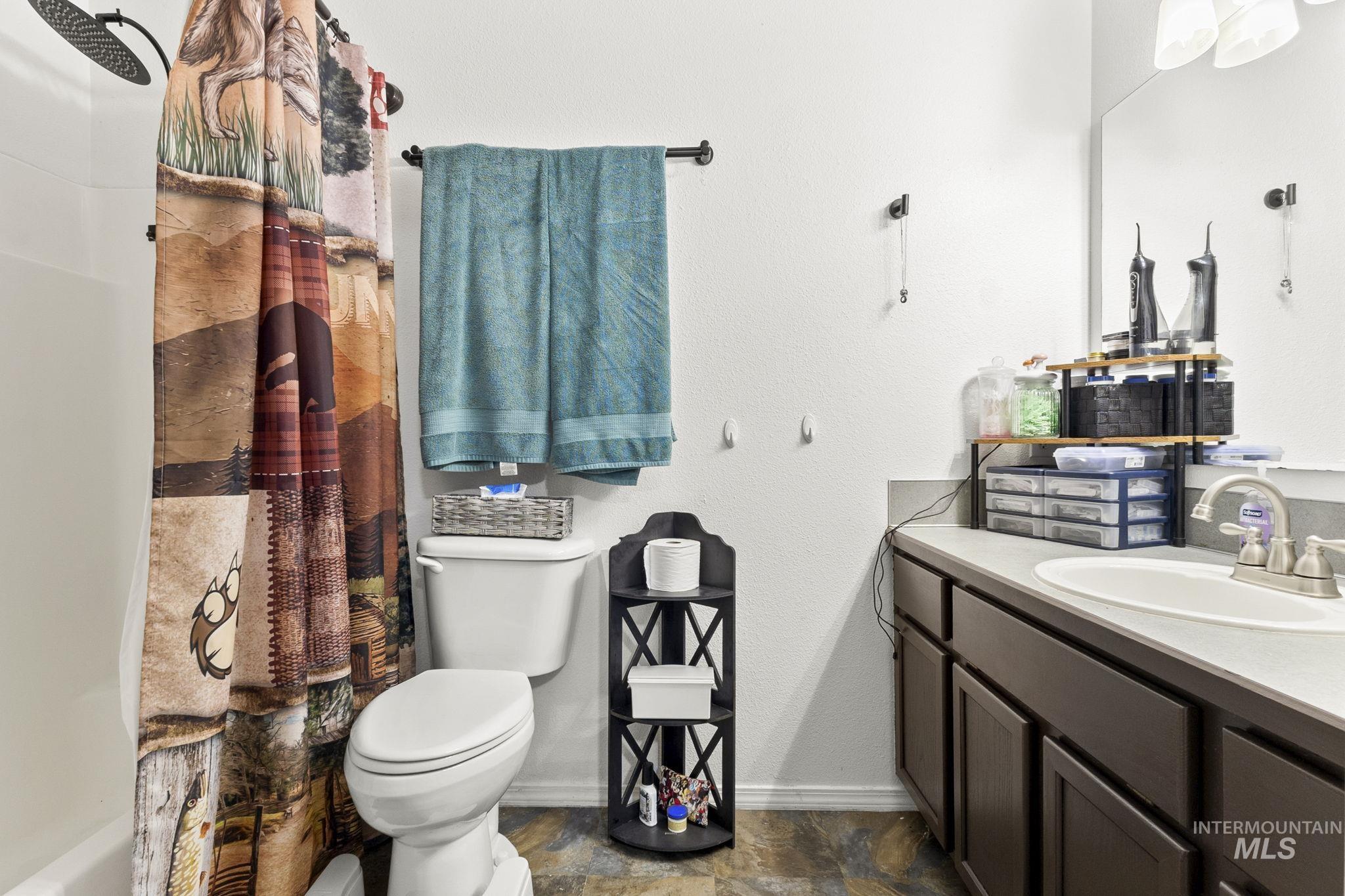 1026 W Edwards Ave, Nampa, Idaho 83686-8167, 3 Bedrooms, 2 Bathrooms, Residential For Sale, Price $349,900,MLS 98980246