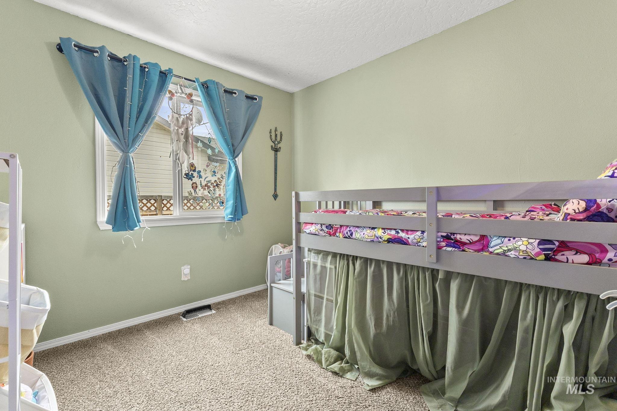 1026 W Edwards Ave, Nampa, Idaho 83686-8167, 3 Bedrooms, 2 Bathrooms, Residential For Sale, Price $349,900,MLS 98980246