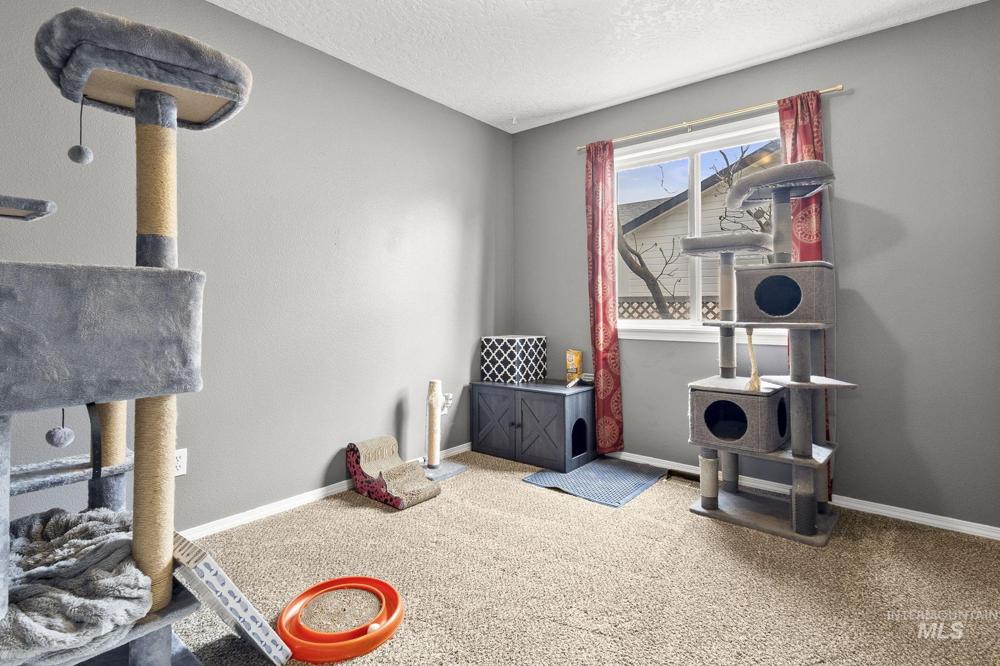 1026 W Edwards Ave, Nampa, Idaho 83686-8167, 3 Bedrooms, 2 Bathrooms, Residential For Sale, Price $349,900,MLS 98980246