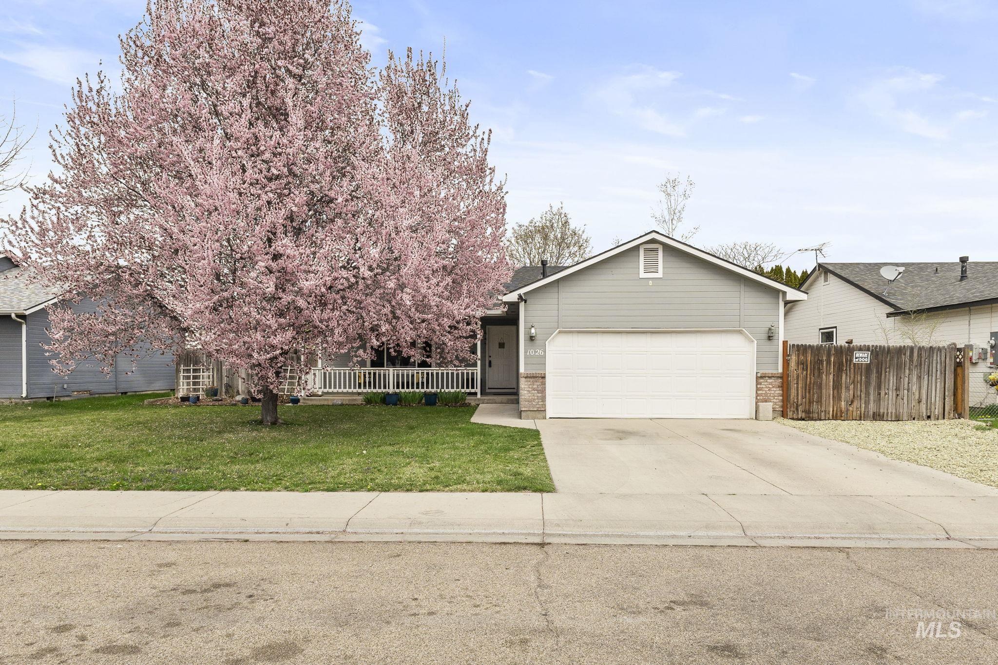 1026 W Edwards Ave, Nampa, Idaho 83686-8167, 3 Bedrooms, 2 Bathrooms, Residential For Sale, Price $349,900,MLS 98980246