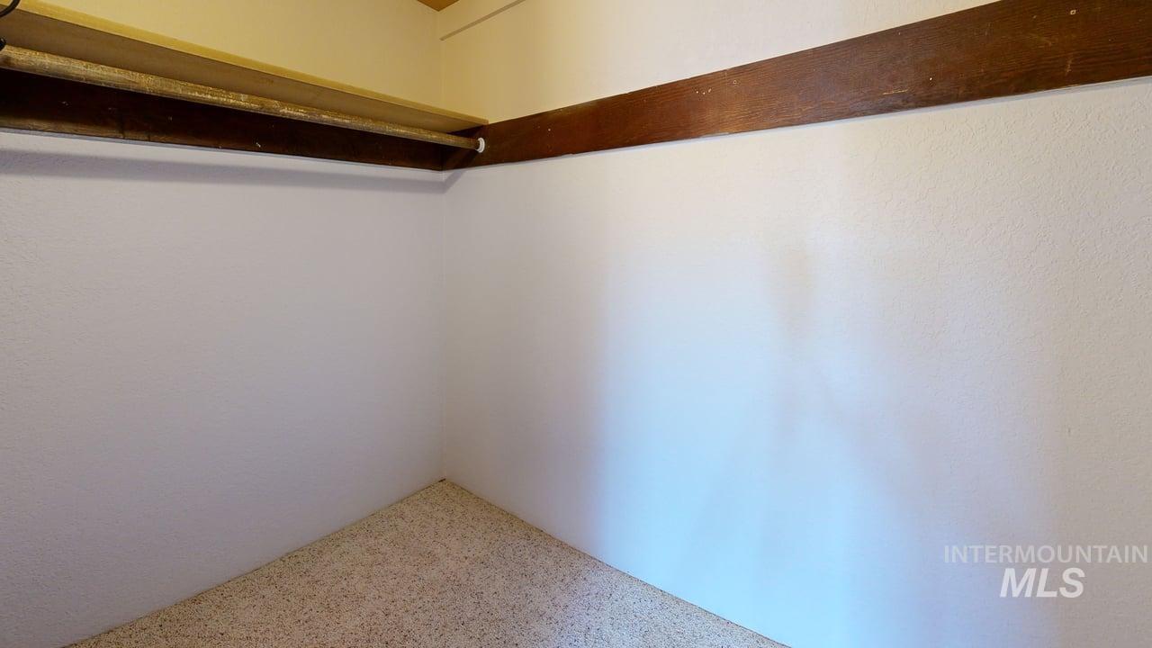 2465 19th St., Clarkston, Washington 99403, 3 Bedrooms, 1.5 Bathrooms, Residential Income For Sale, Price $365,000, 98980247